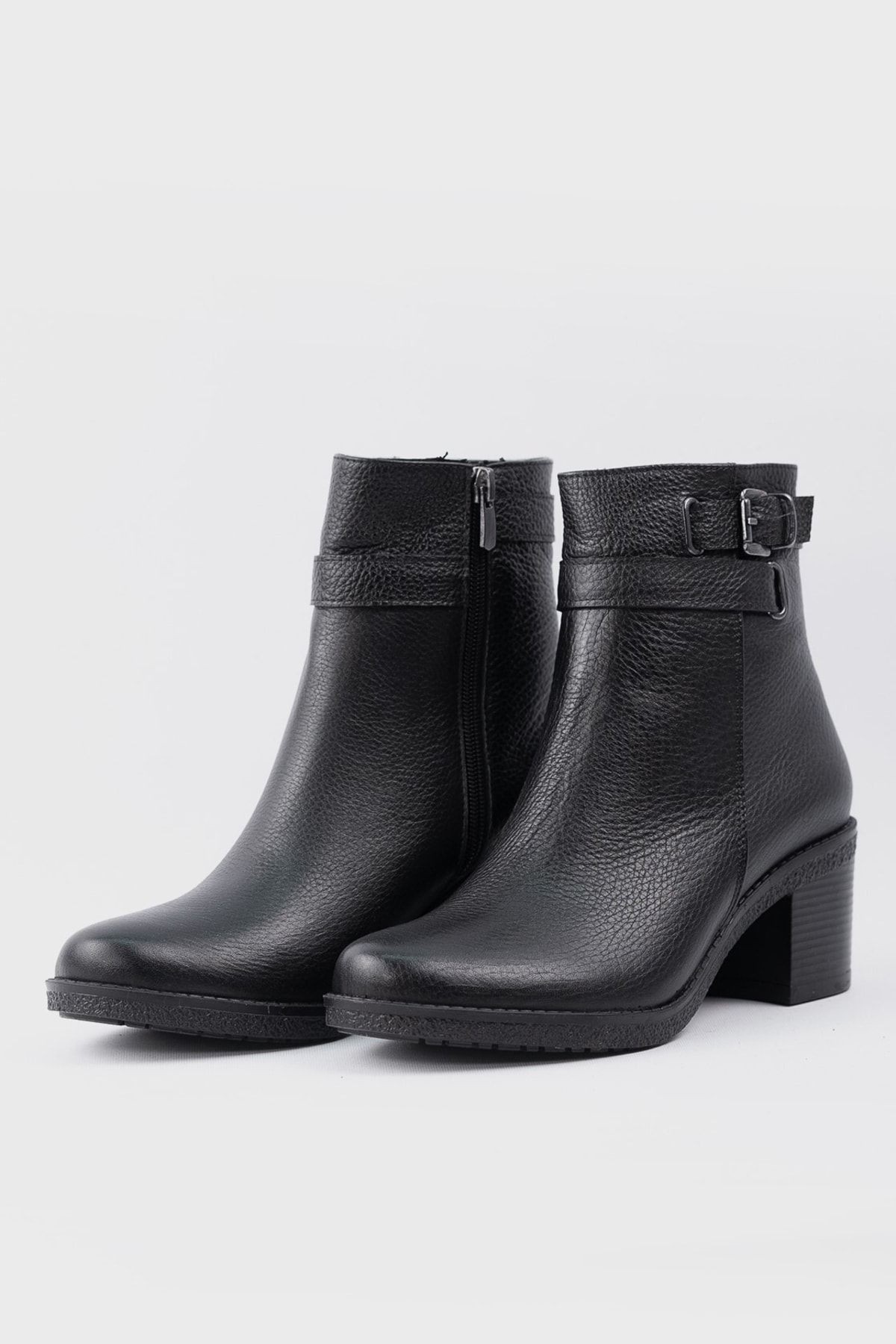 Kadın Siyah Hakiki Deri 35-40 Numara Bot & Bootie
