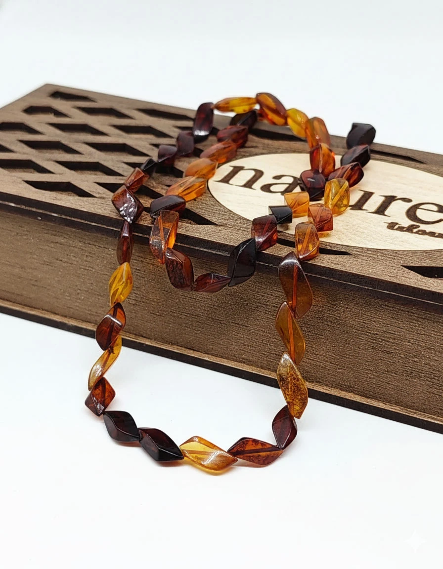 Kehribar Yetişkin Kolye