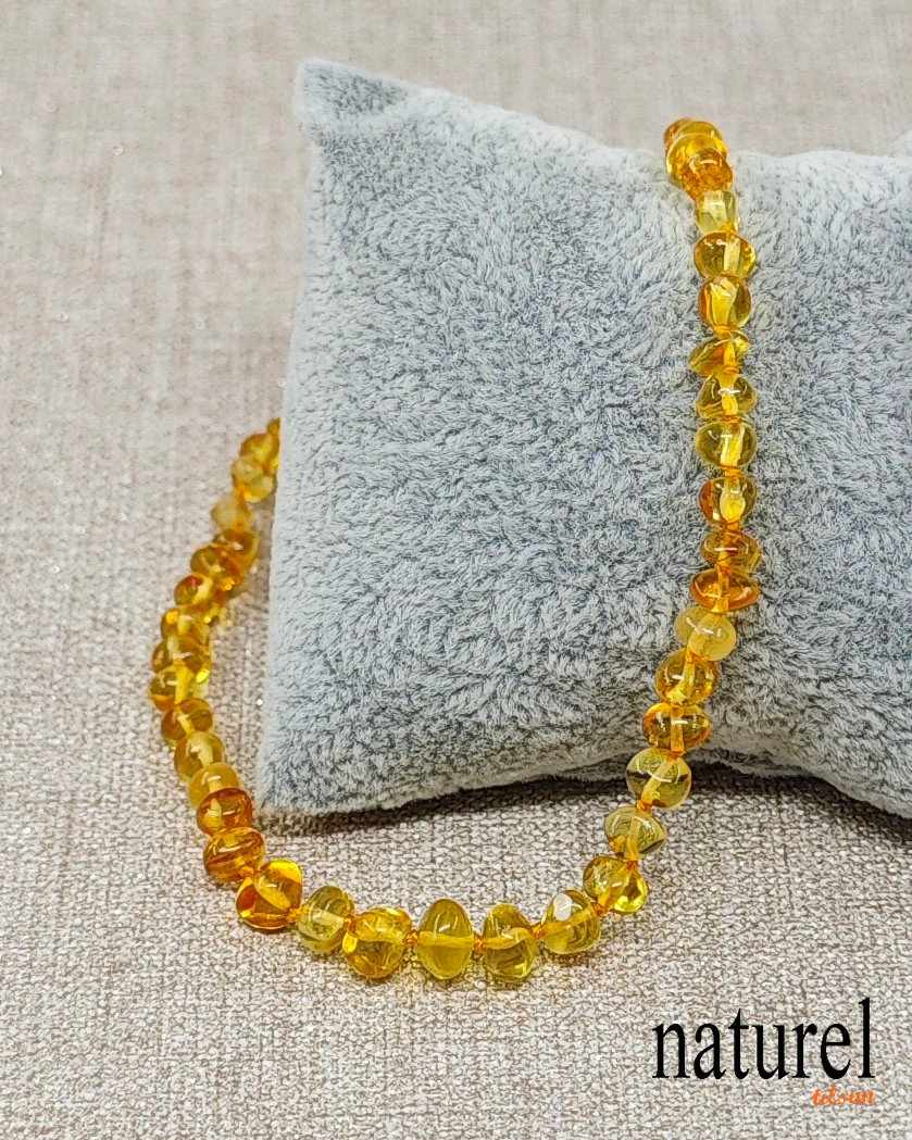 Kehribar Bebek Kolyesi