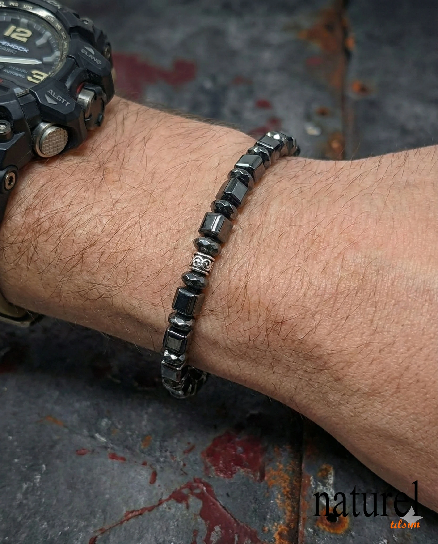 Doğal Taş 8mm Fasetli Hematit  Bileklik