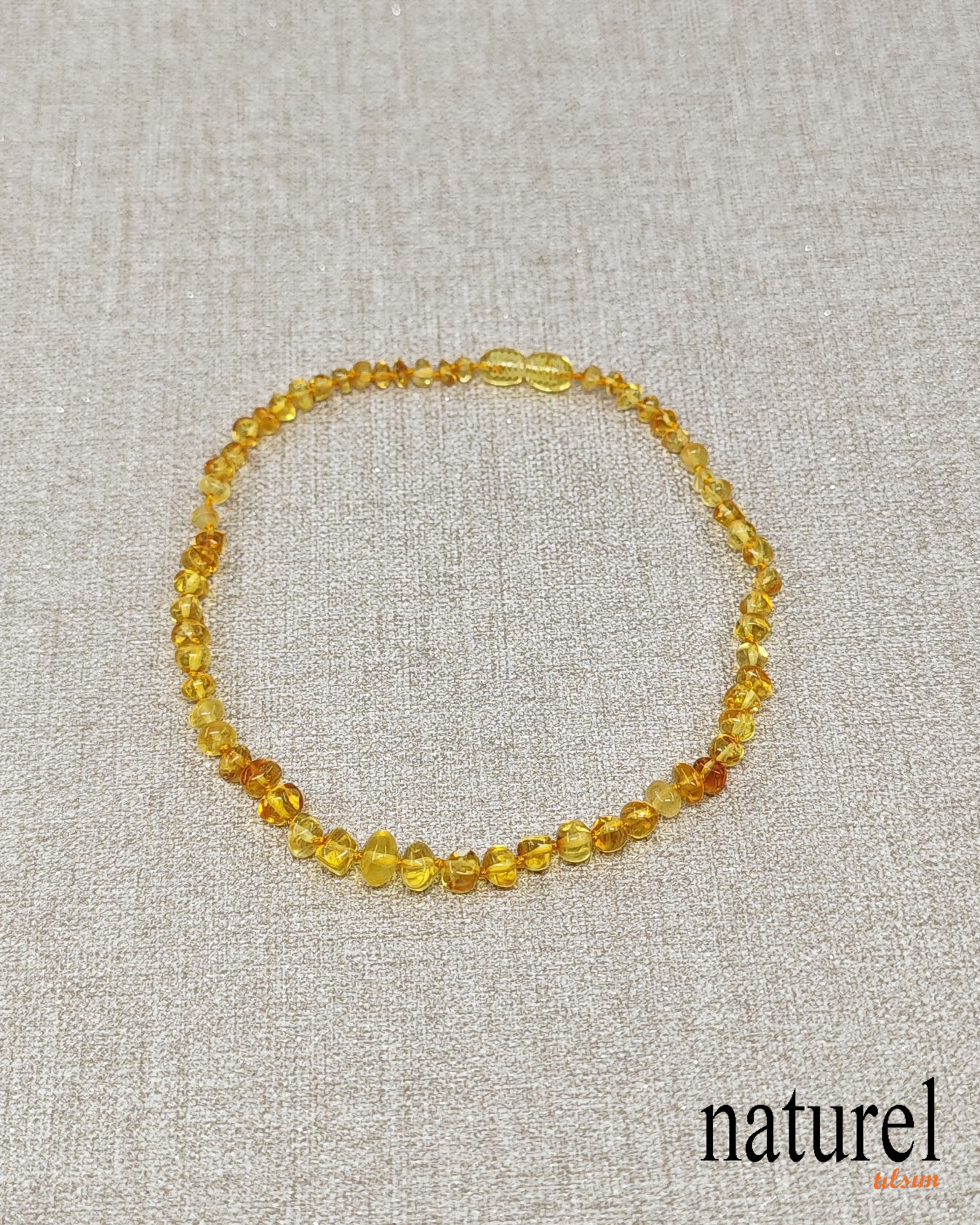 Kehribar Bebek Kolyesi