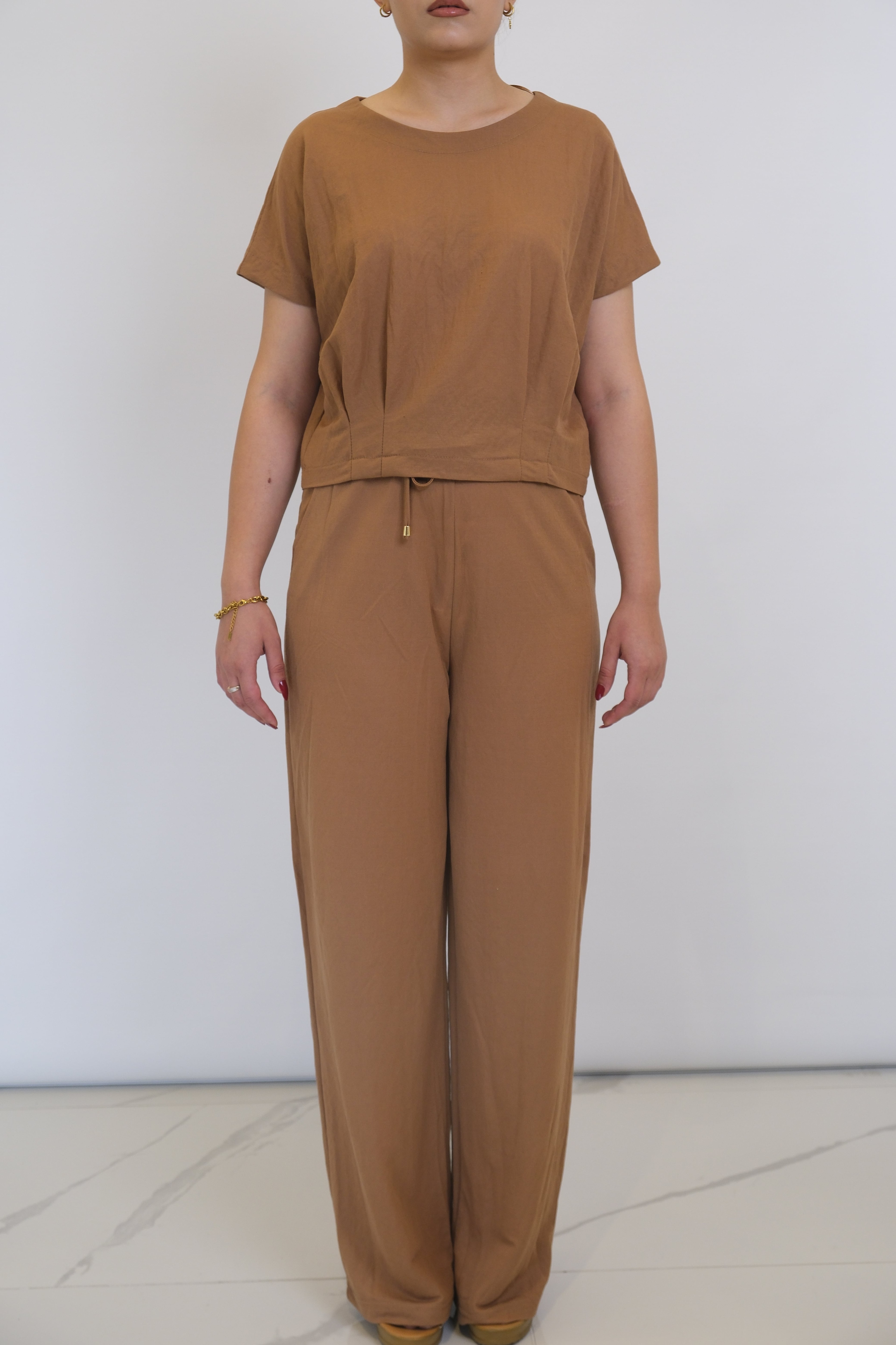 ON FASHION Sıfır Yaka Beli Pileli Takım - Kahve