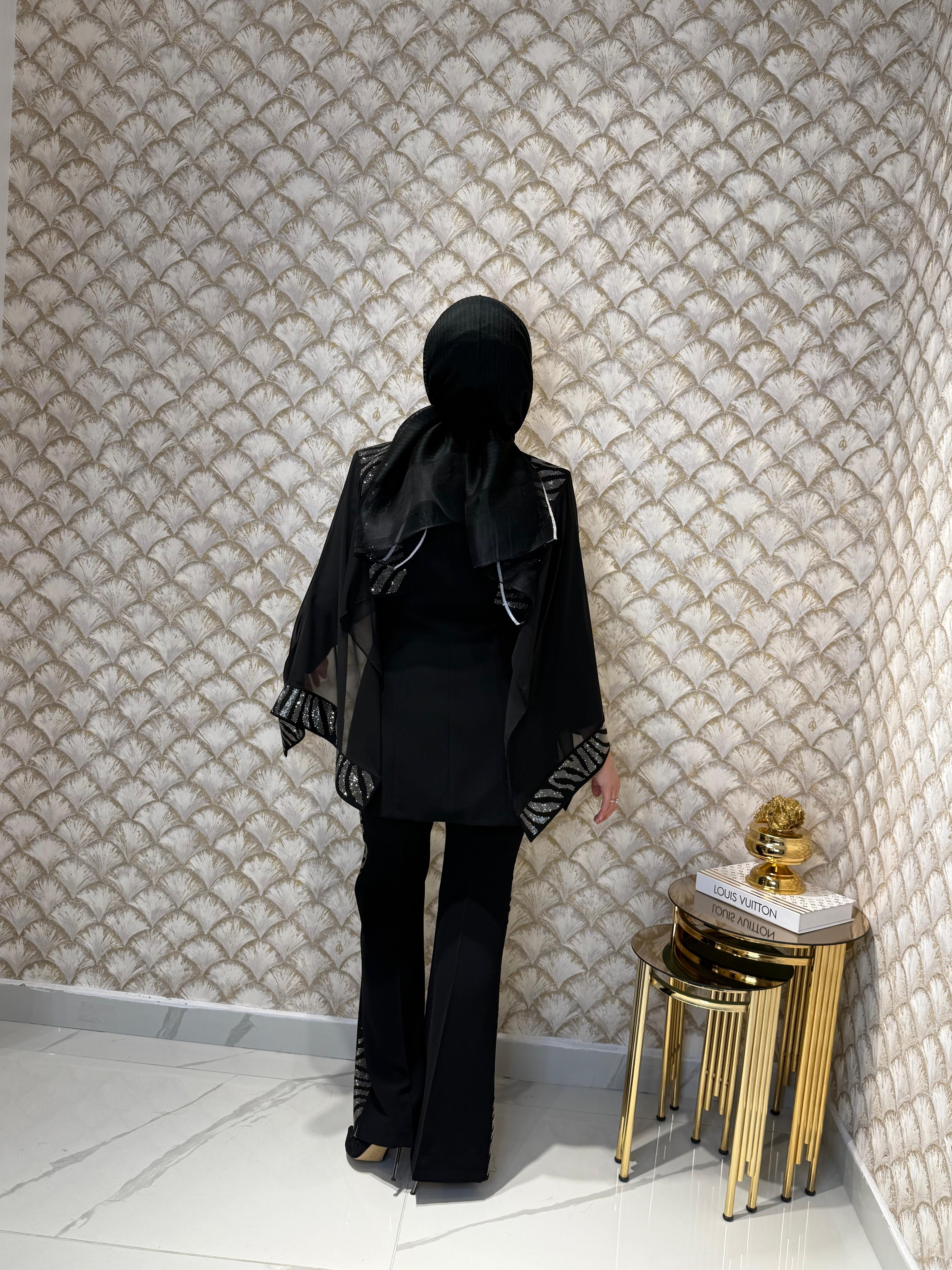 MODAİLGİ Pelerin Detaylı Taş İşlemeli Ceket Takım