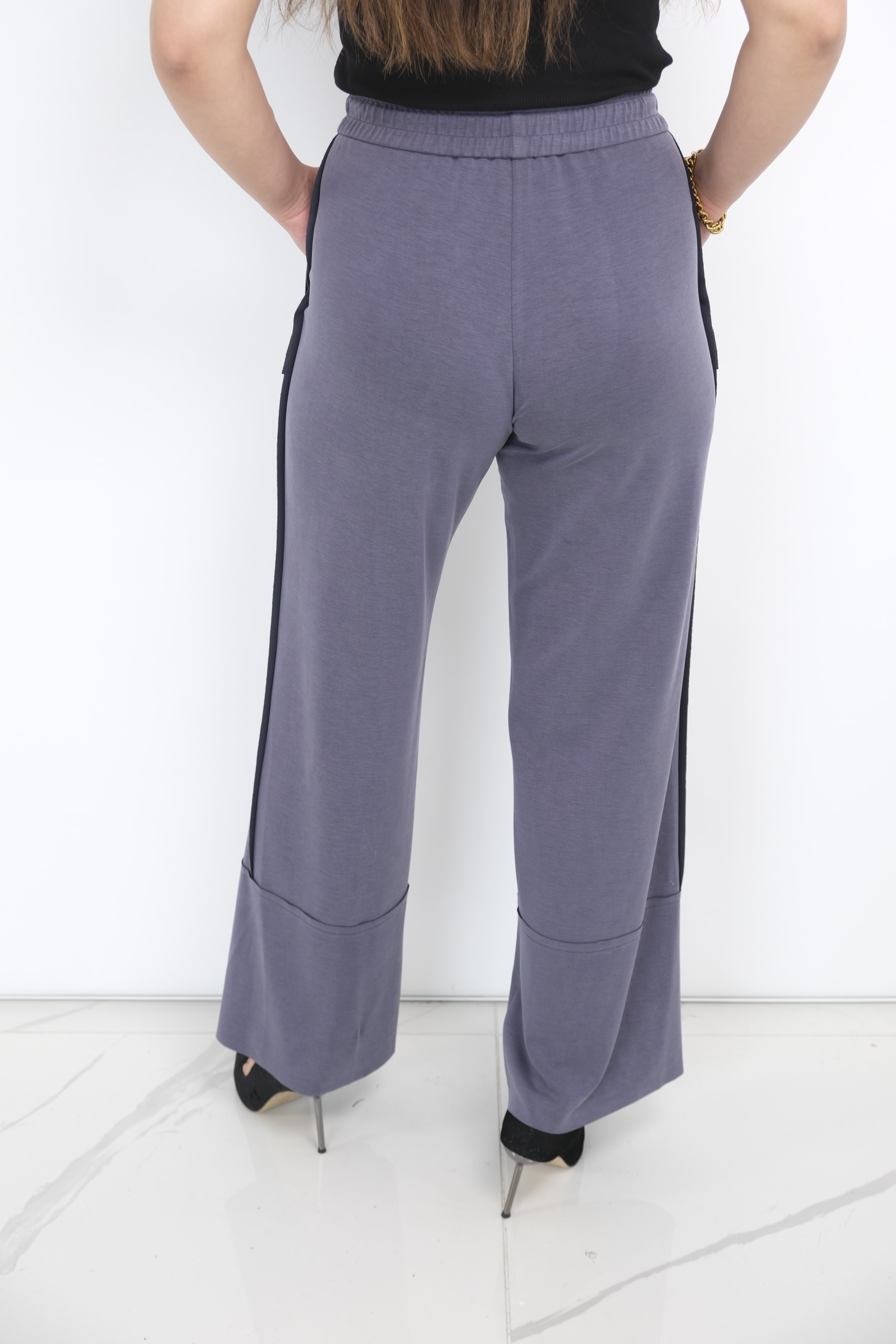 YUSUF ÖZDEMİR Bol Paça Oysho Pantolon