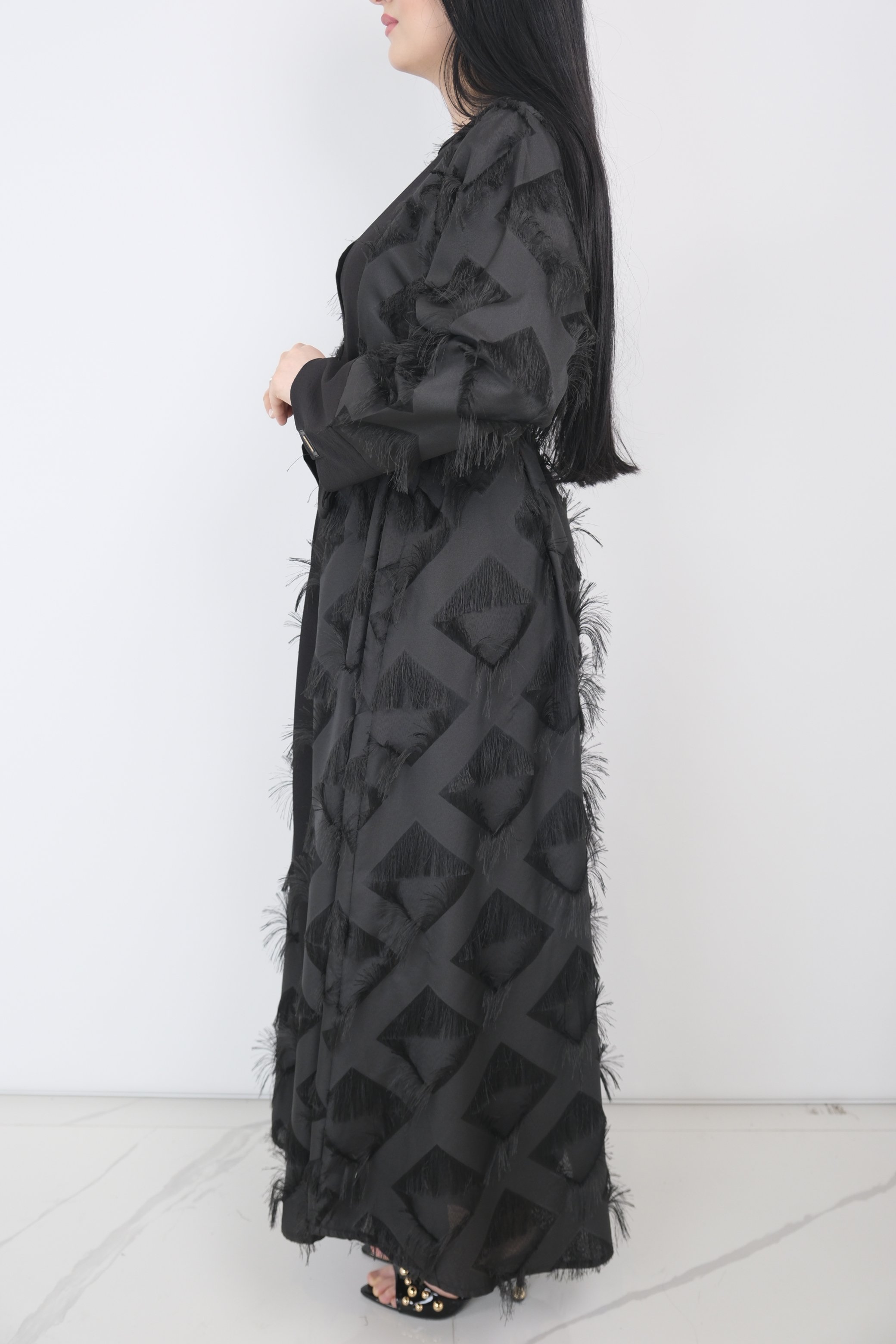 QUAJ Püsküllü Abaya