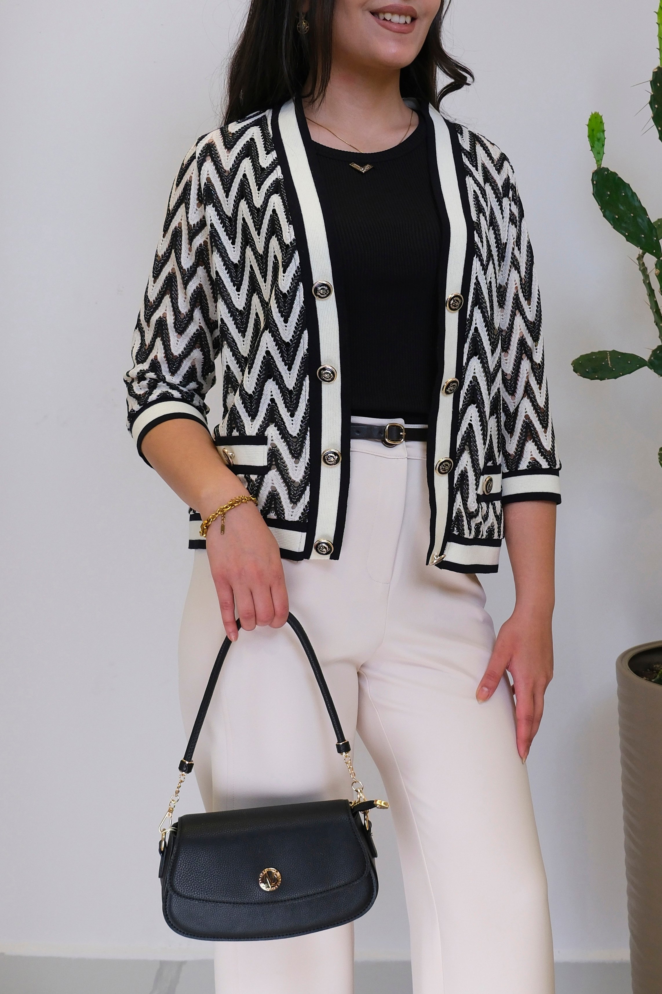 ON FASHION Siyah Zikzak Desenli Hırka