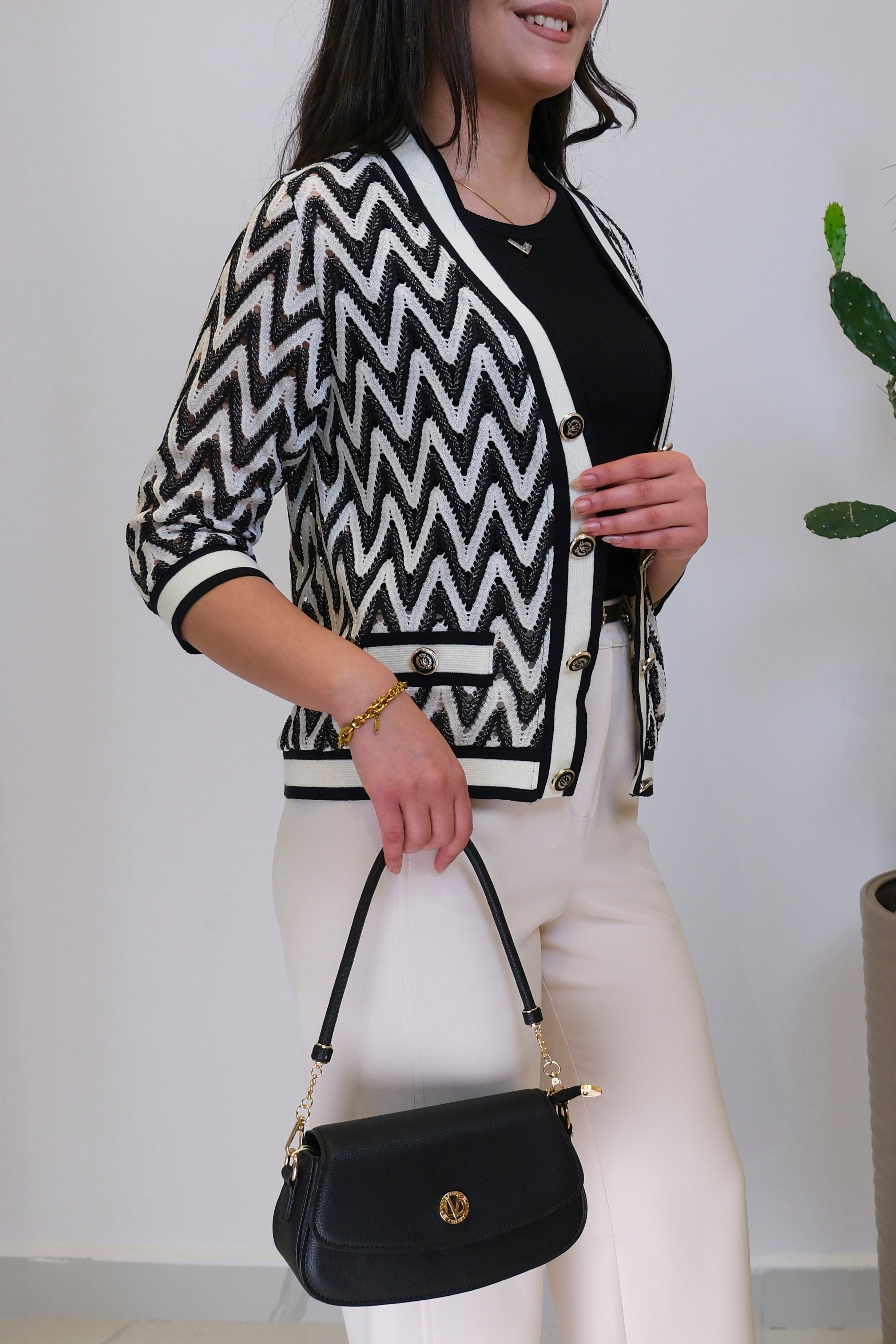 ON FASHION Siyah Zikzak Desenli Hırka - Siyah