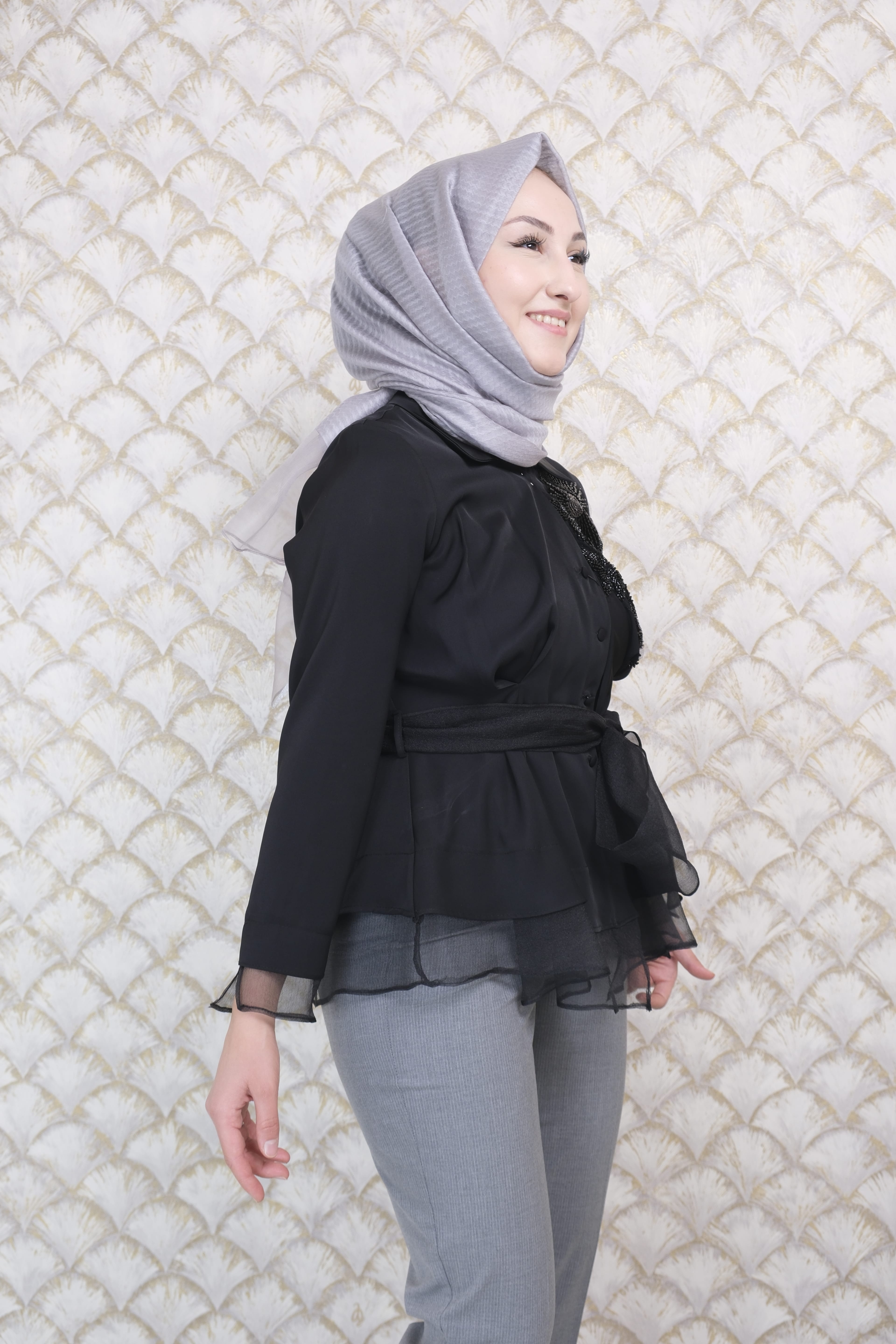 MODAİLGİ İthal Çiçek Desen İşlemeli Gömlek