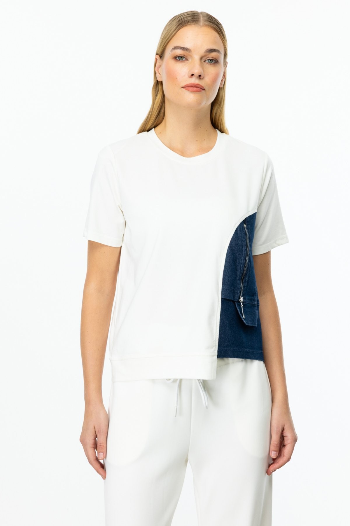 ON FASHION Asimetrik Desenli Denim Detaylı Bluz - Beyaz