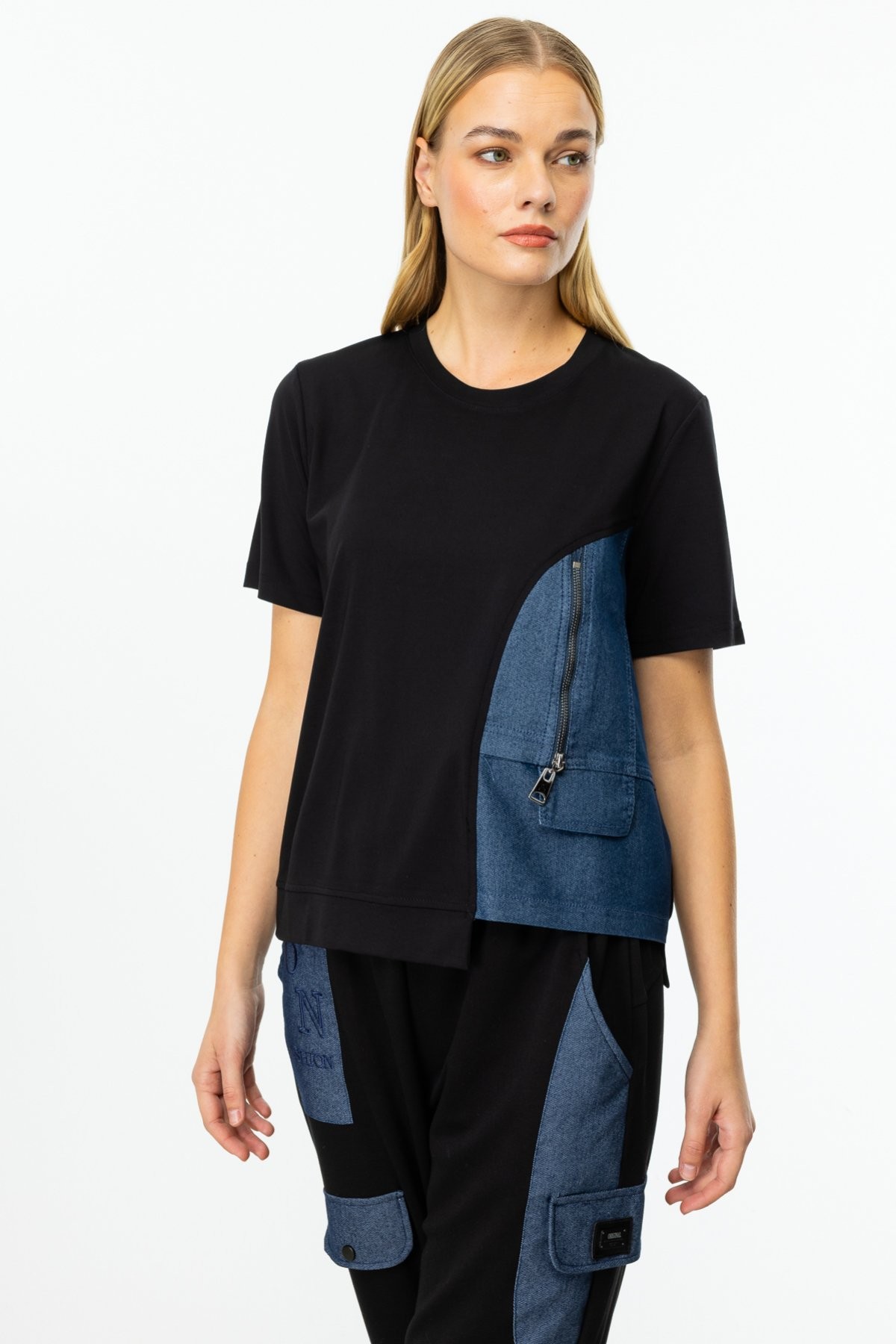 ON FASHION Asimetrik Desenli Denim Detaylı Bluz