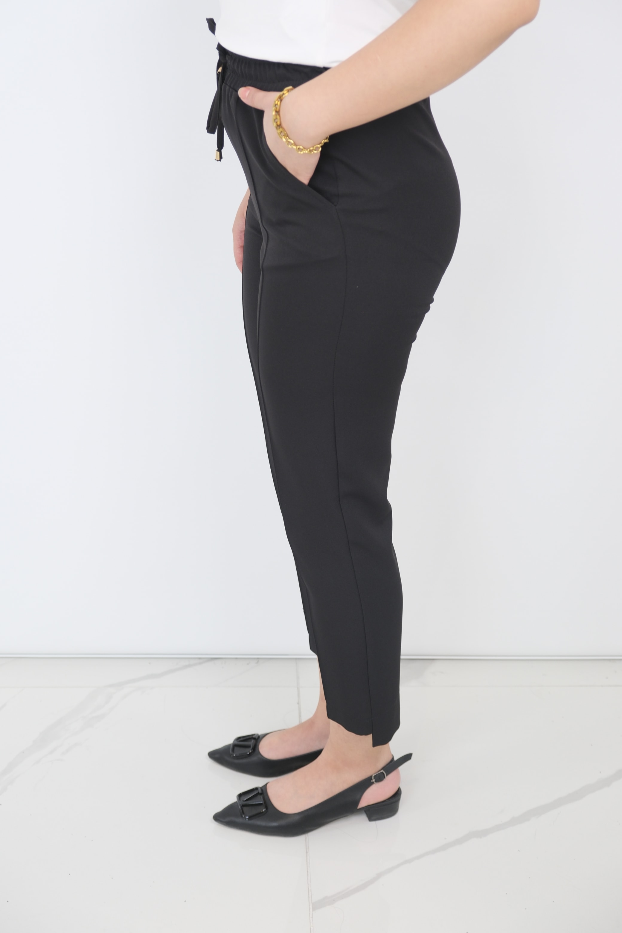 ON FASHION Beli Lastikli Önü Çimalı Pantolon 