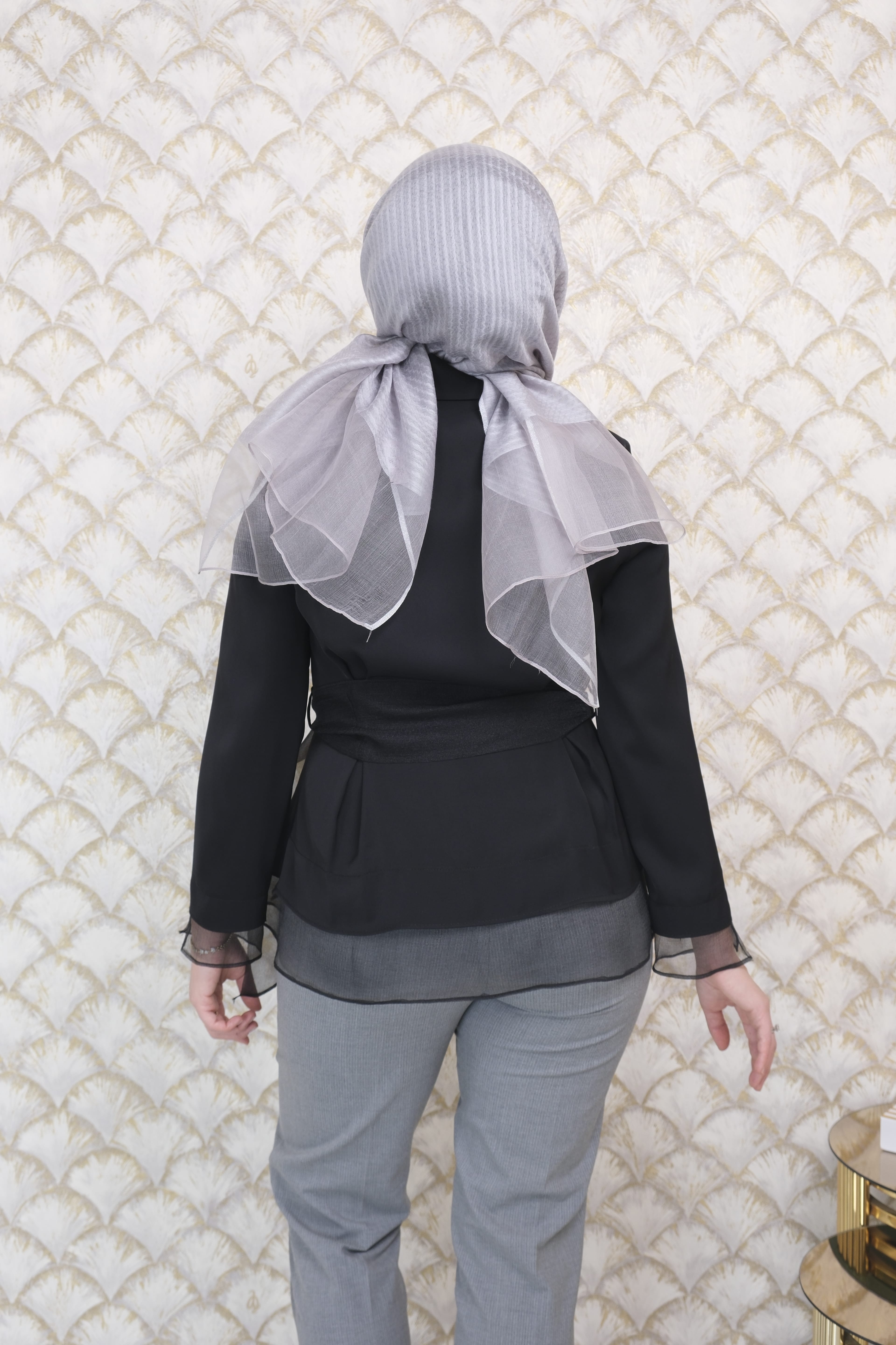 MODAİLGİ İthal Çiçek Desen İşlemeli Gömlek