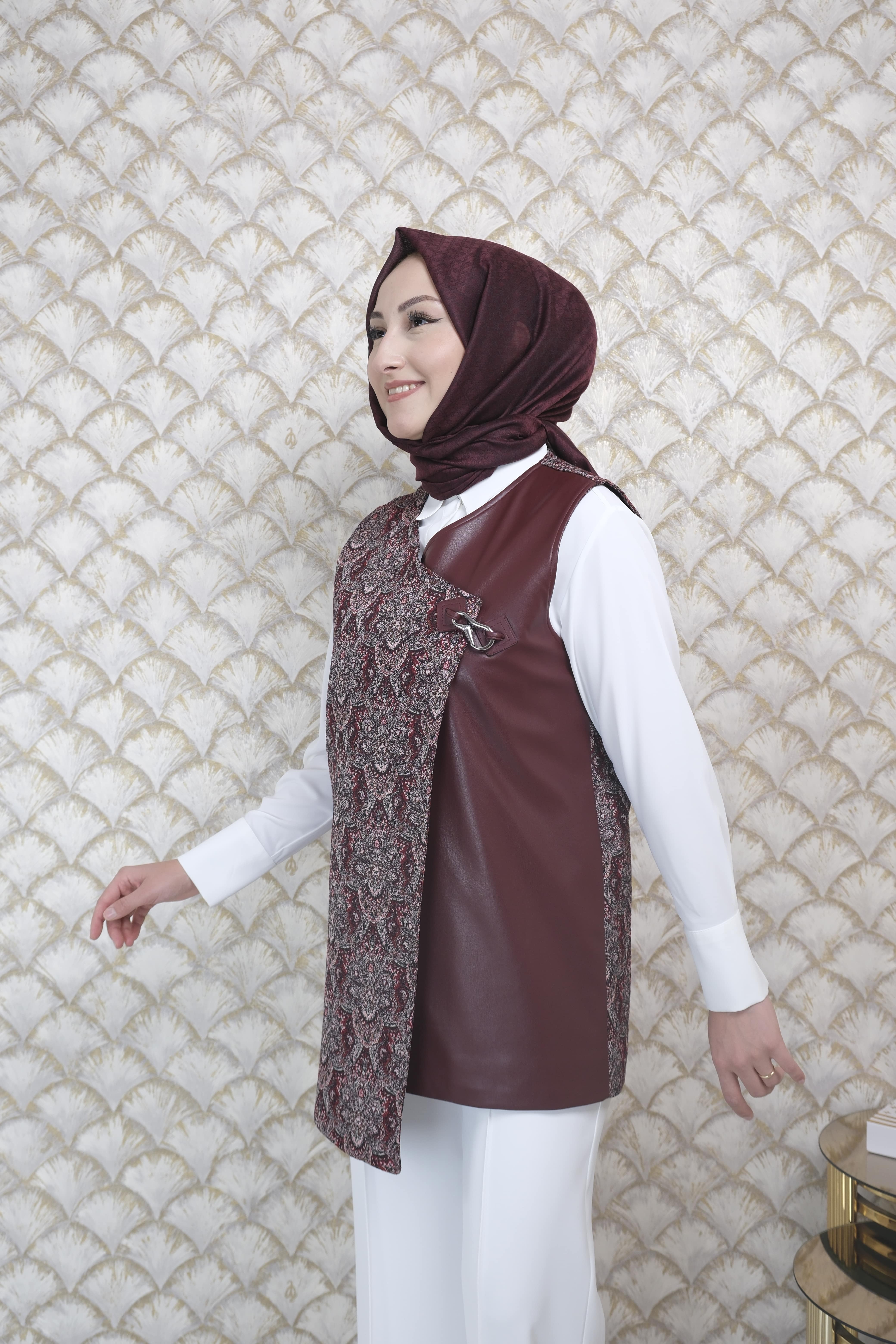 MODAİLGİ Deri Kumaş Garnili Yelek