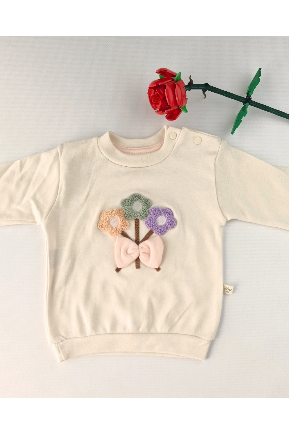 Kız Bebek 2’li Takım – Çiçek İşlemeli Sweat & Pantolon 3/6/9 Ay
