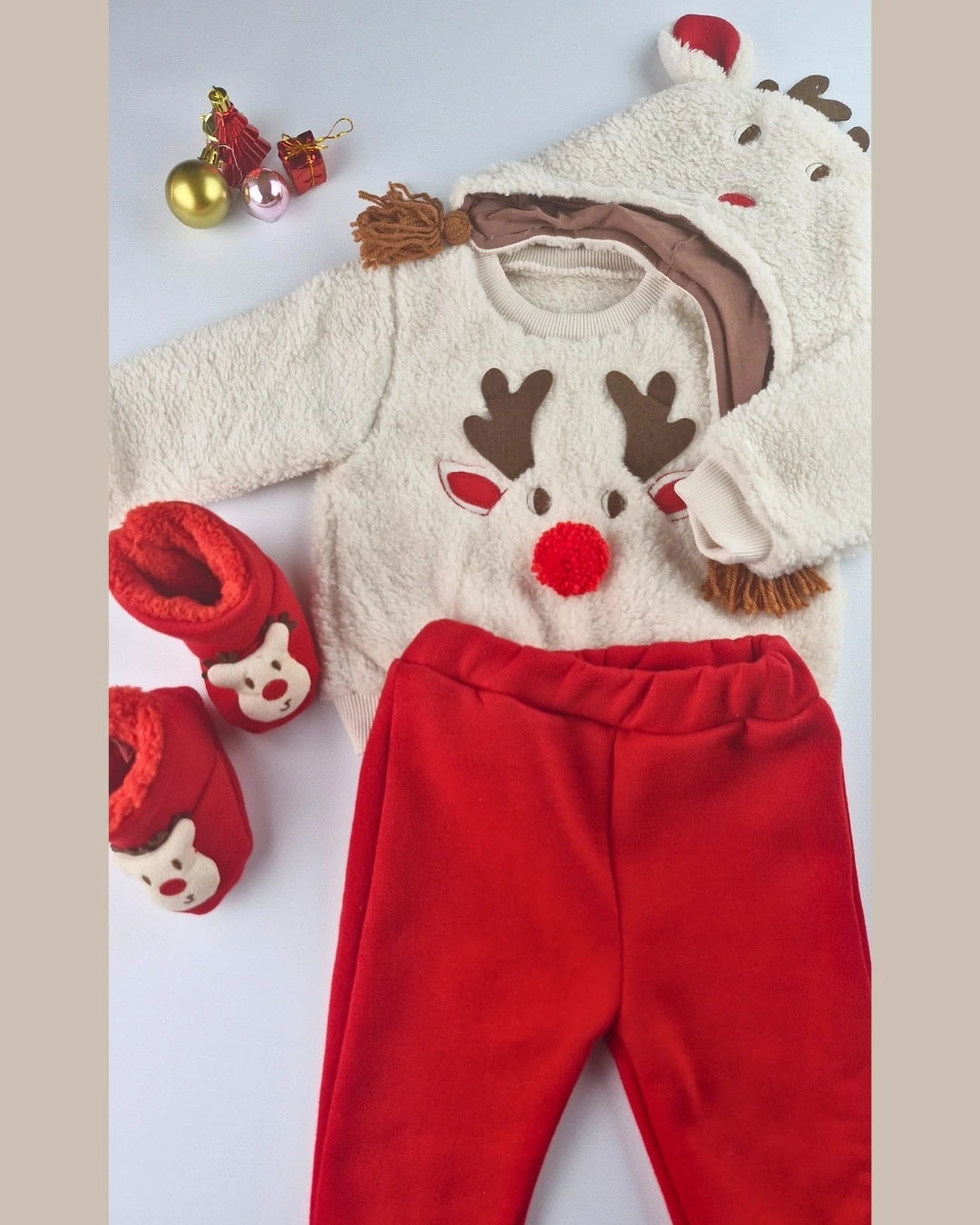 Asliva Geyikli Bebek Takımı - Peluş Sherpa Üst Alt Şapka Patik 4'lü Set - Yılbaşı Kombini - 6-24 Ay