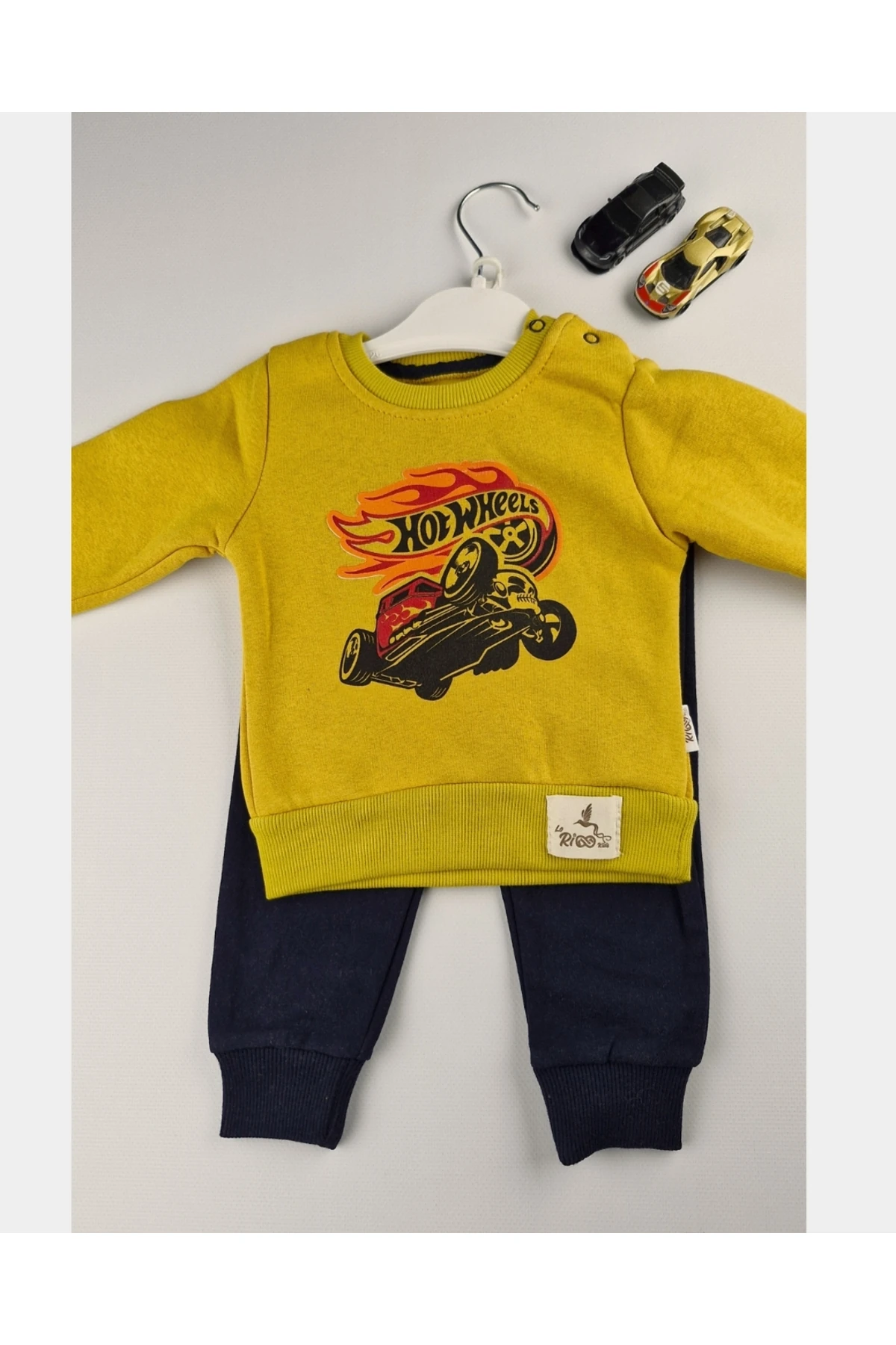 Bebek Hardal Sarısı Araba Baskılı Sweatshirt ve Lacivert Eşofman Takım 9-24 Ay