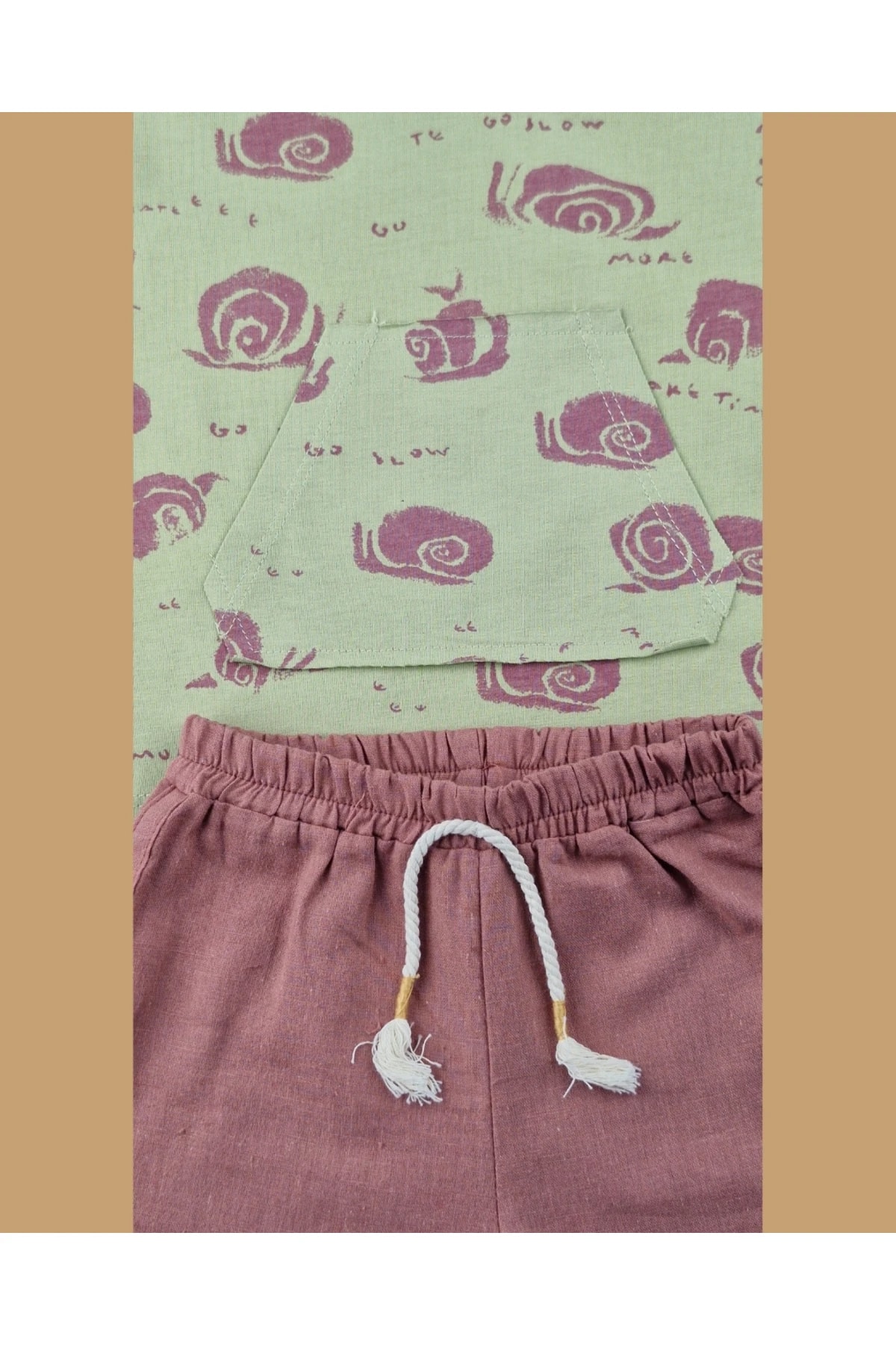 Desenli Bebek Tişört & Şort Takımı