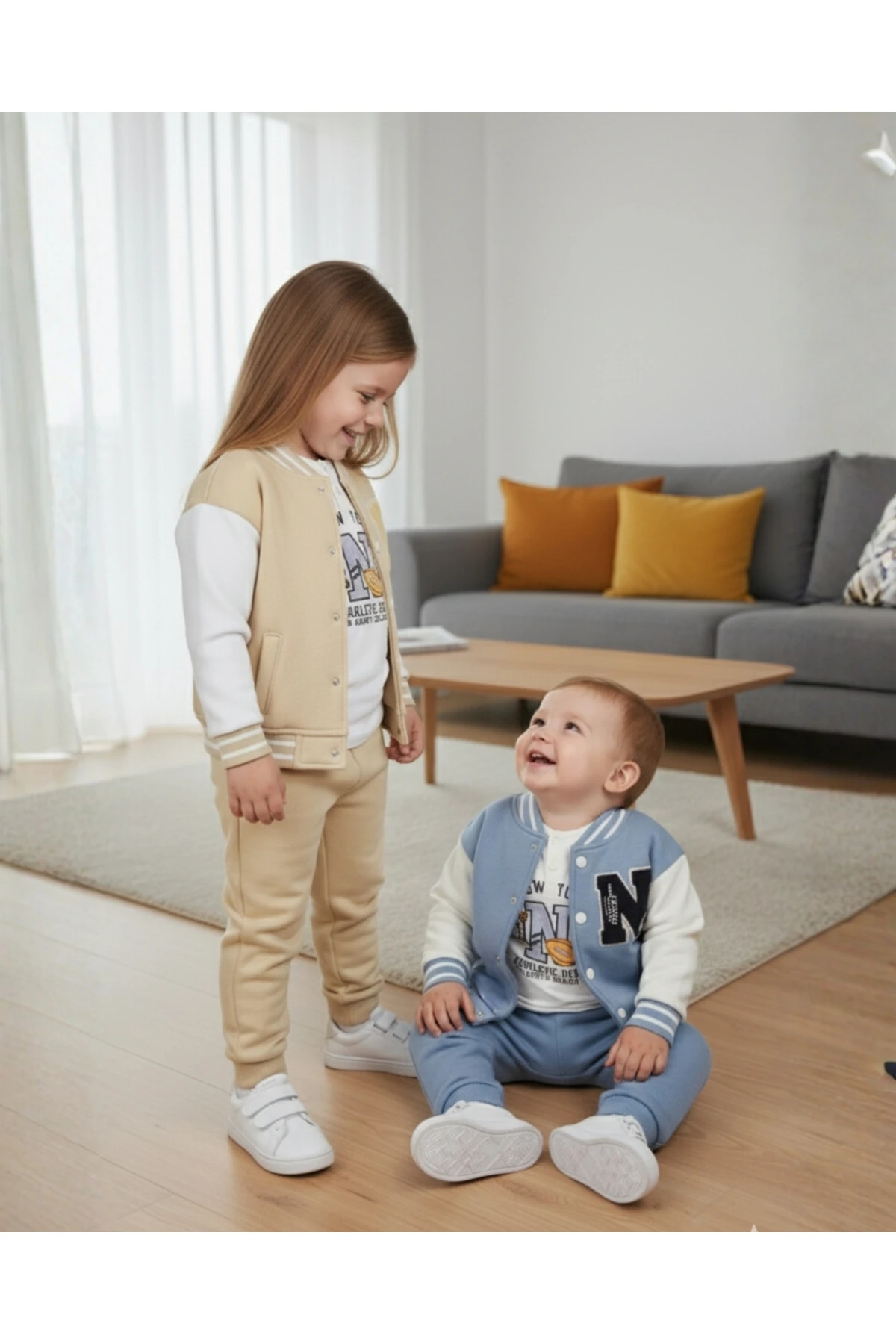 NYC Nakışlı Unisex Kolej Çocuk Takımı 3'lü Ceket Sweat Pantolon (Bej & Mavi)