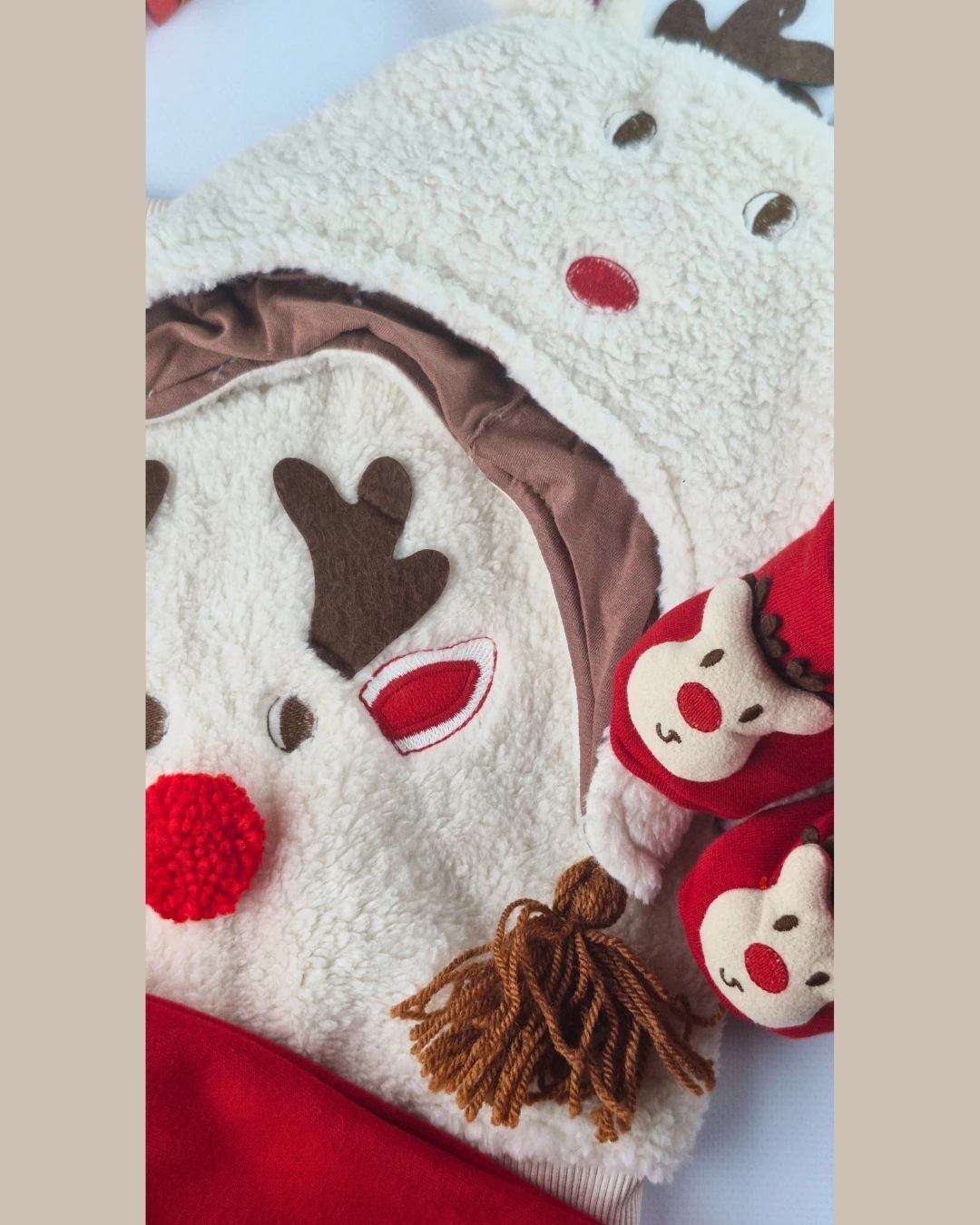 Asliva Geyikli Bebek Takımı - Peluş Sherpa Üst Alt Şapka Patik 4'lü Set - Yılbaşı Kombini - 6-24 Ay