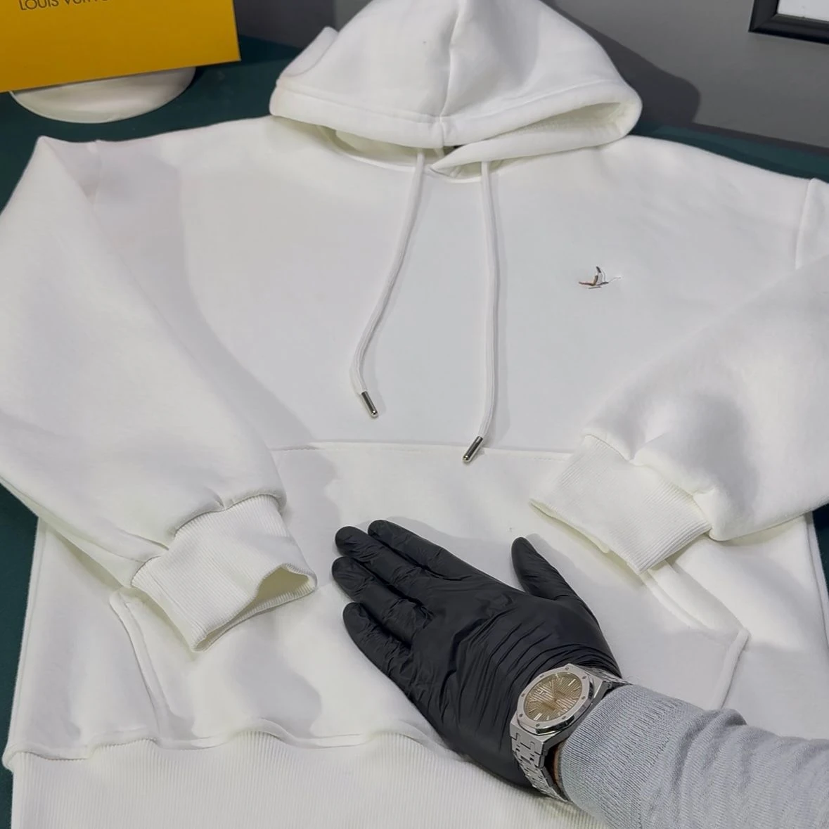 BEYMEN CLUB ÜÇ İPLİK ŞARDONLU KAPÜŞONLU SWEATSHİRT - BEYAZ