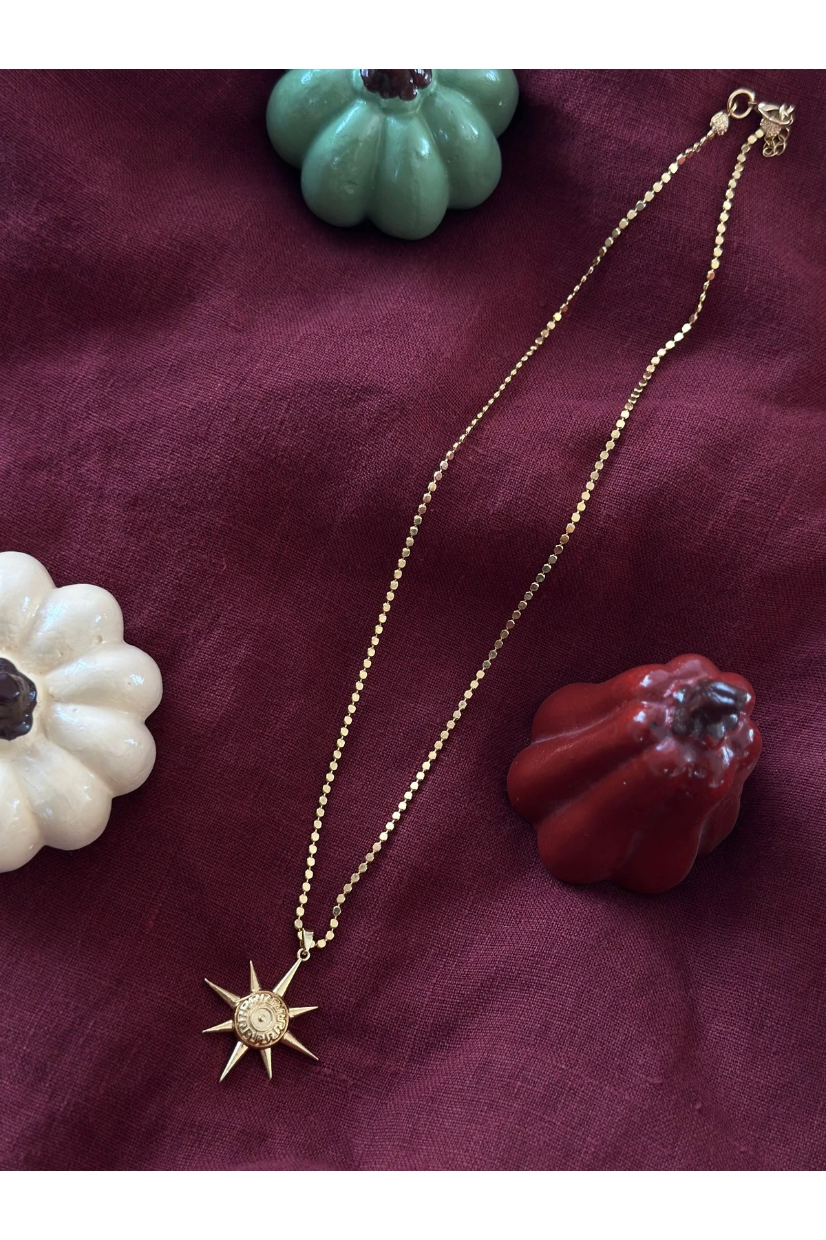 Güneş Figürlü Kolye