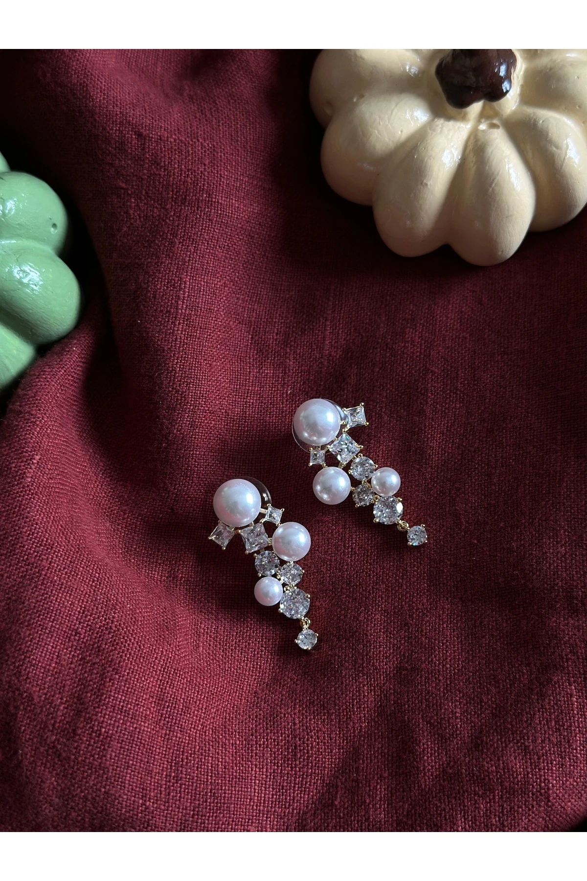 Taş ve İnci Kombin Küpe