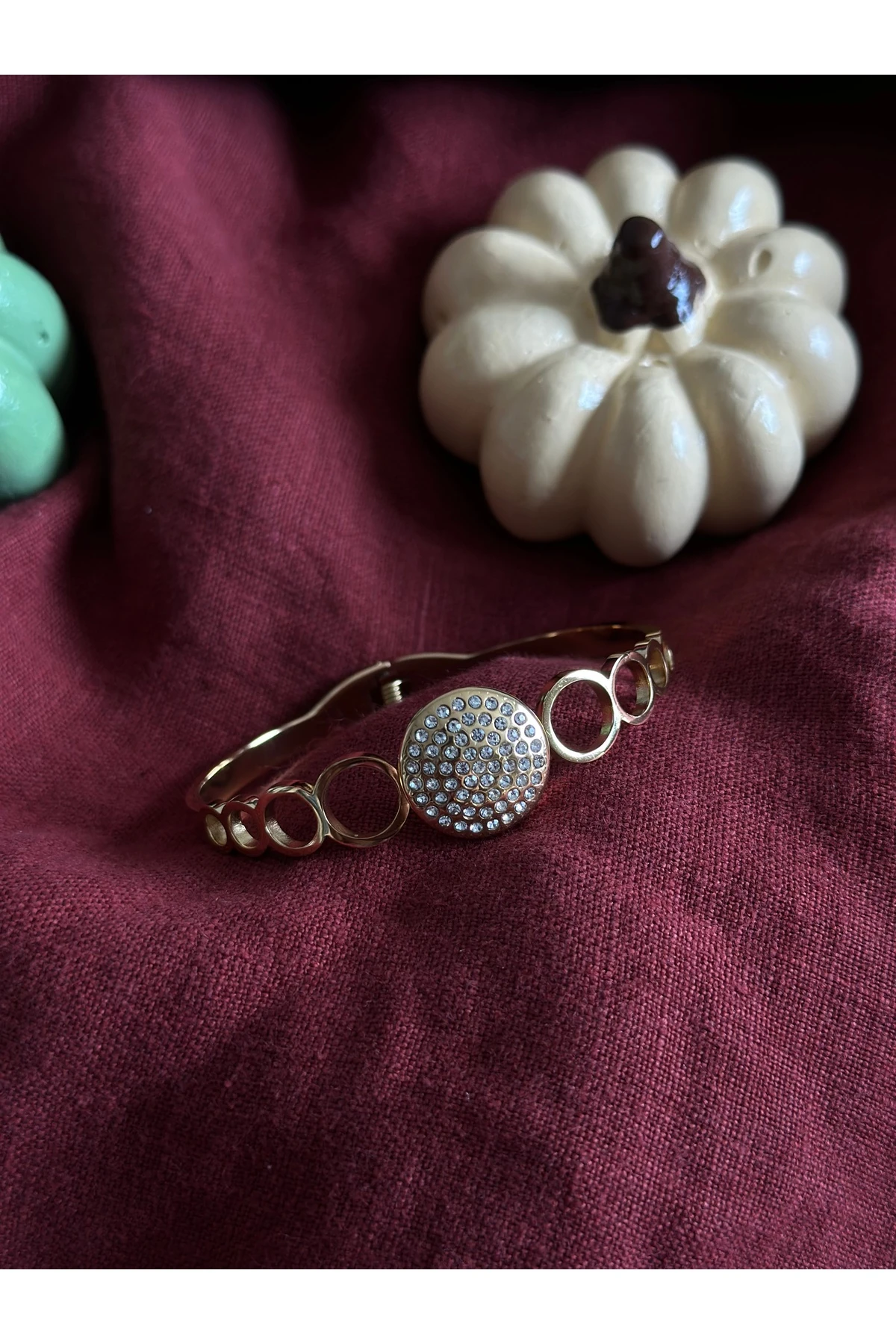 Daire Taş Detaylı Bileklik