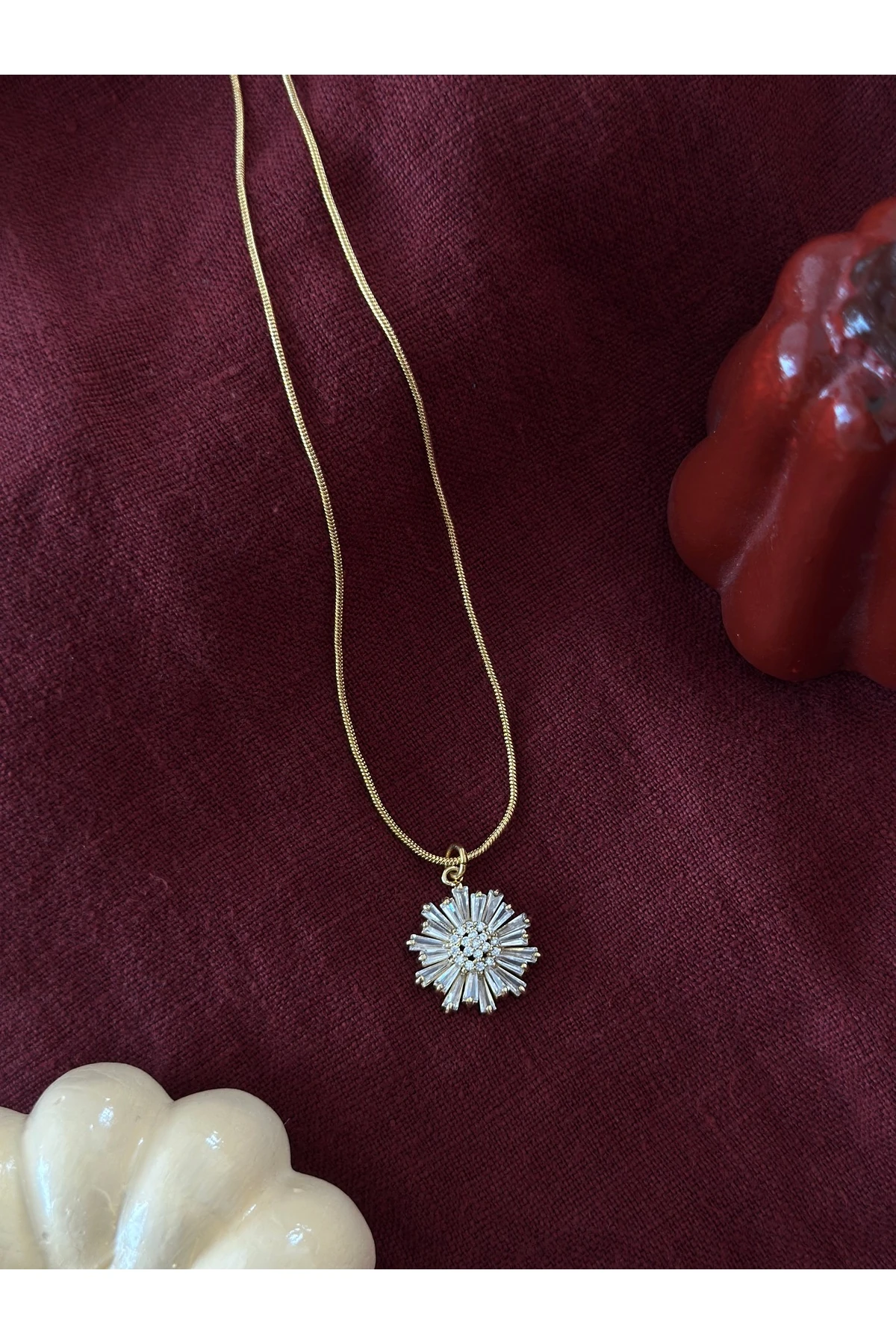 Kristal Işıltı Kolye