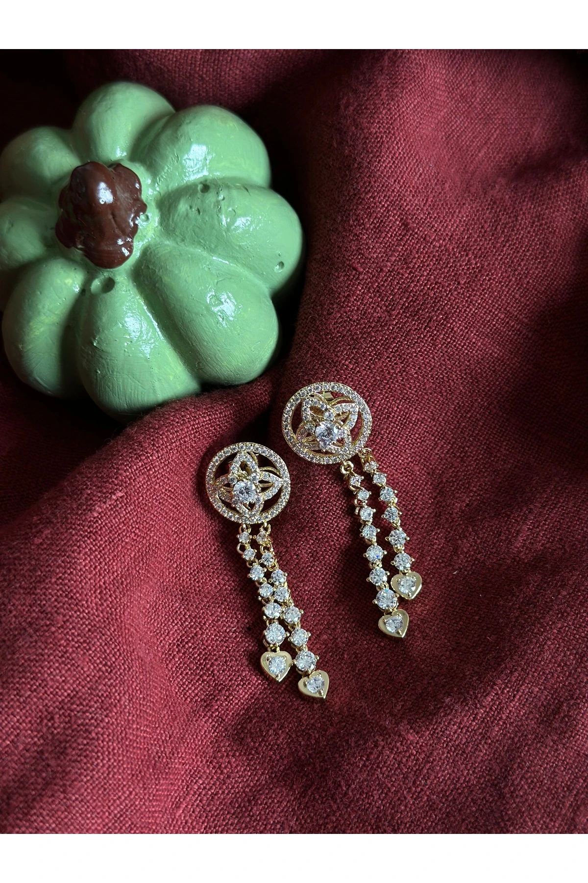 Taşlı Zincirli Küpe