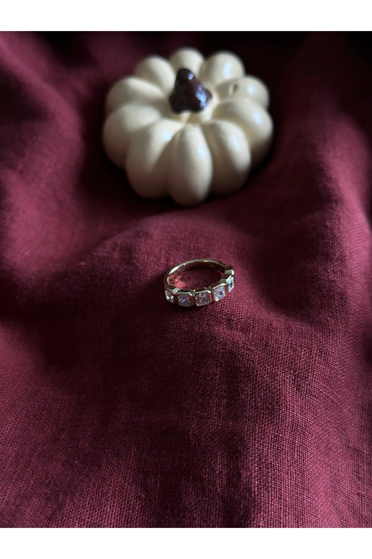 Kare Taşlı Gold Yüzük