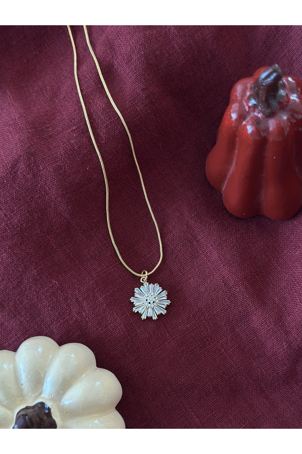 Kristal Işıltı Kolye