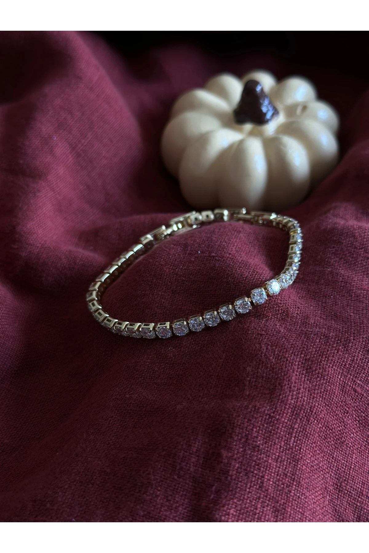 Klasik Taşlı Gold Bileklik