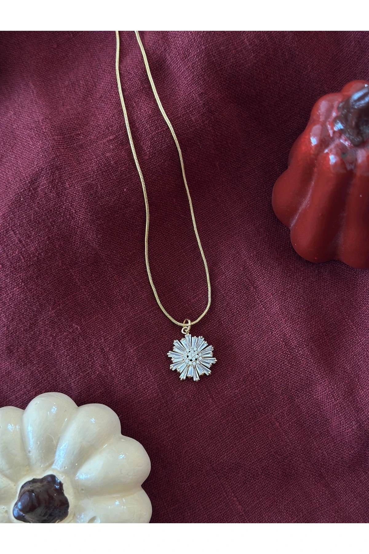 Kristal Işıltı Kolye