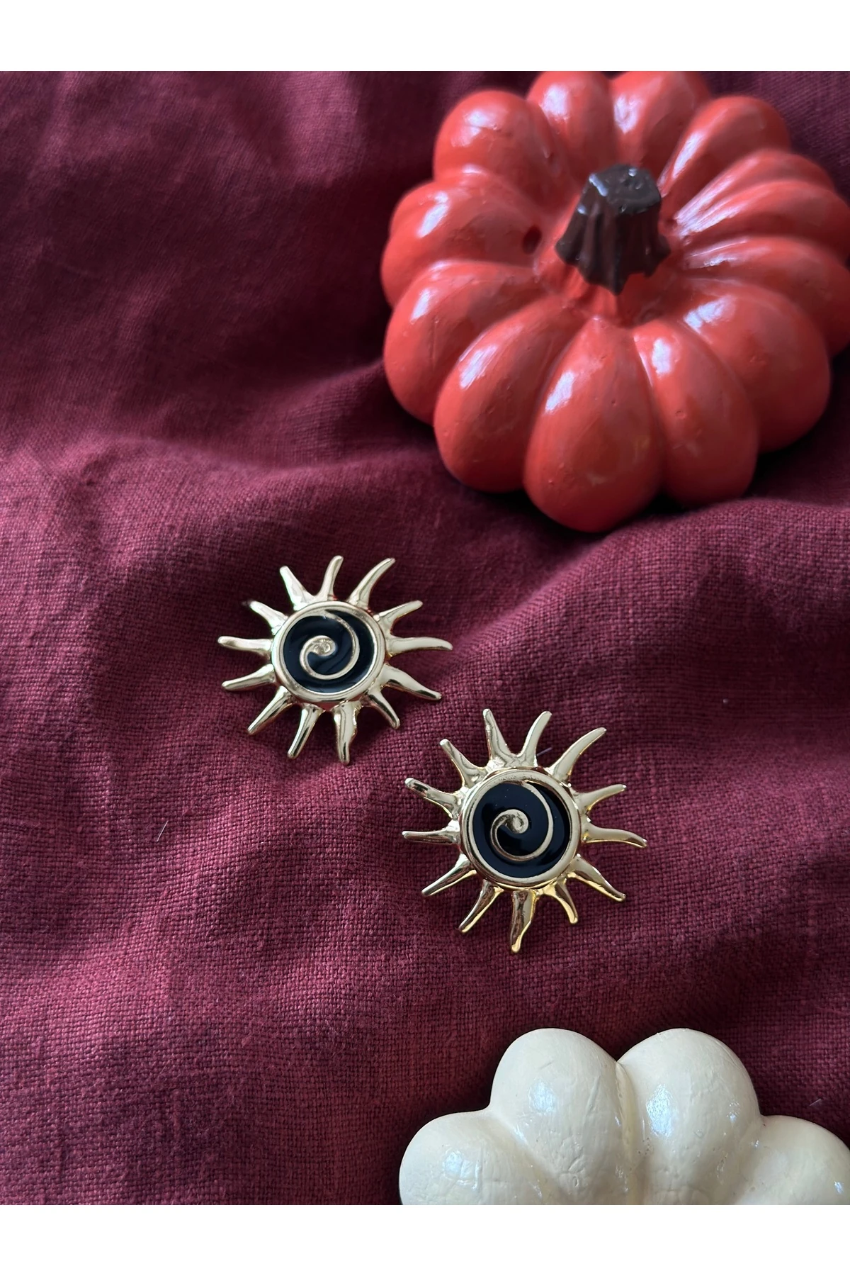 Solaris Black Sun Earrings