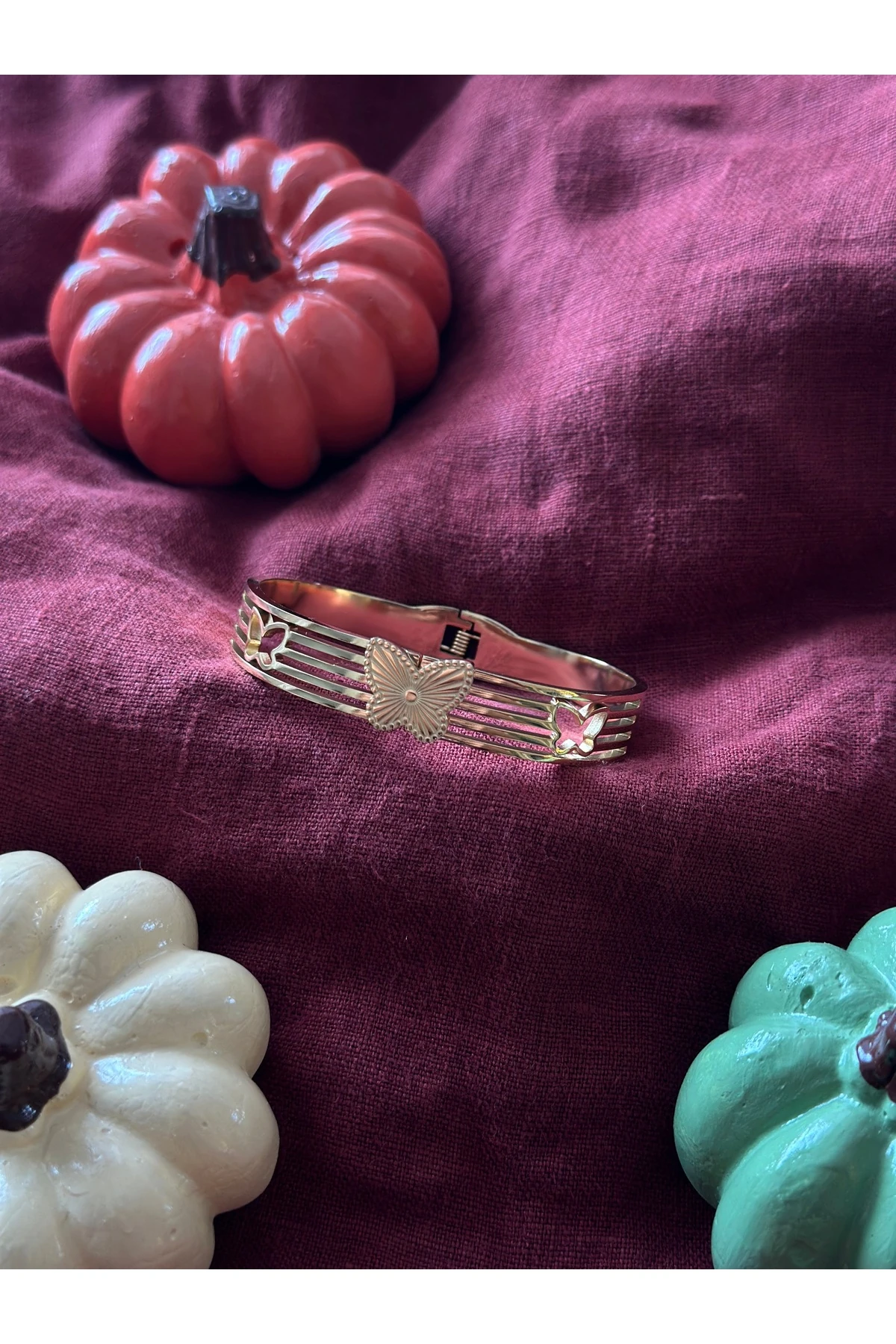 Kelebek Detaylı İnce Bileklik