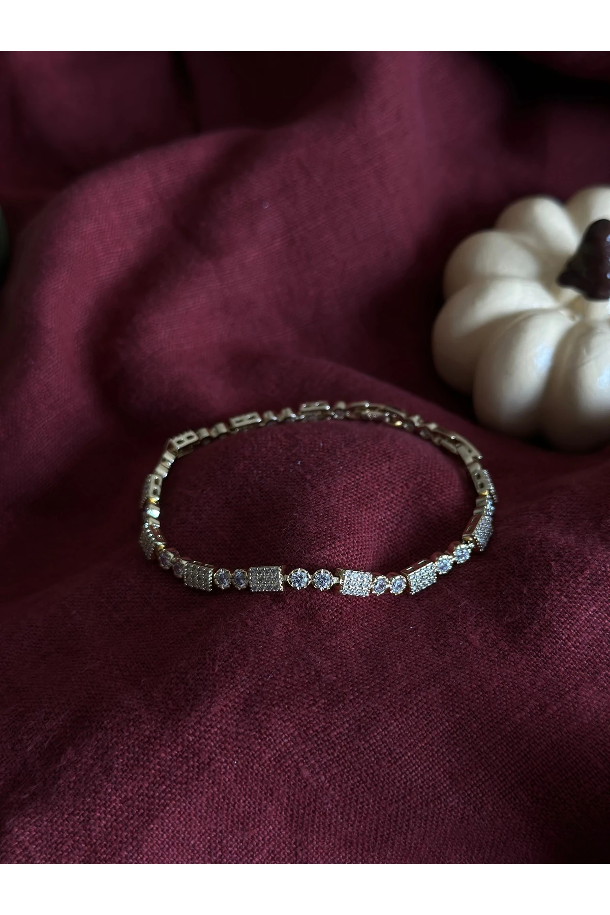 Kare ve Yuvarlak Taşlı Gold Bileklik