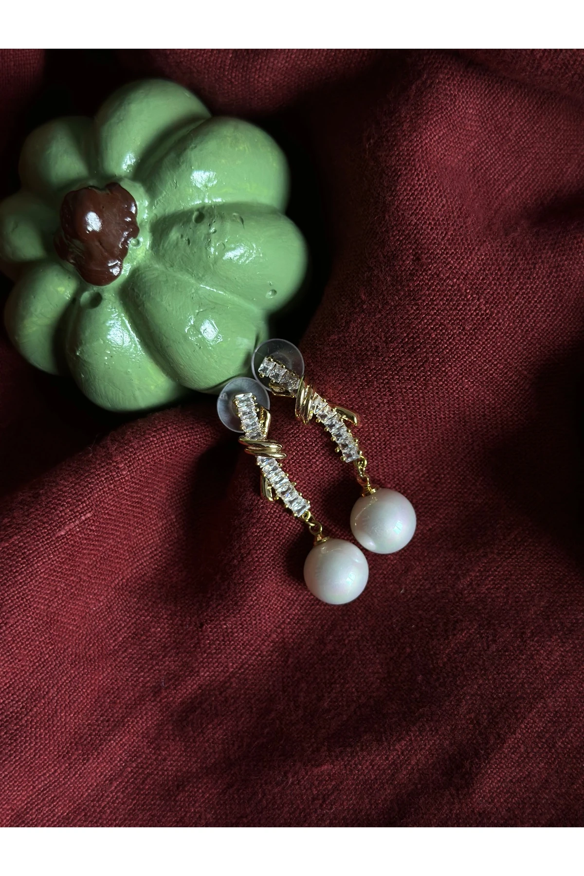 Kristal ve İnci Sarmal Küpe