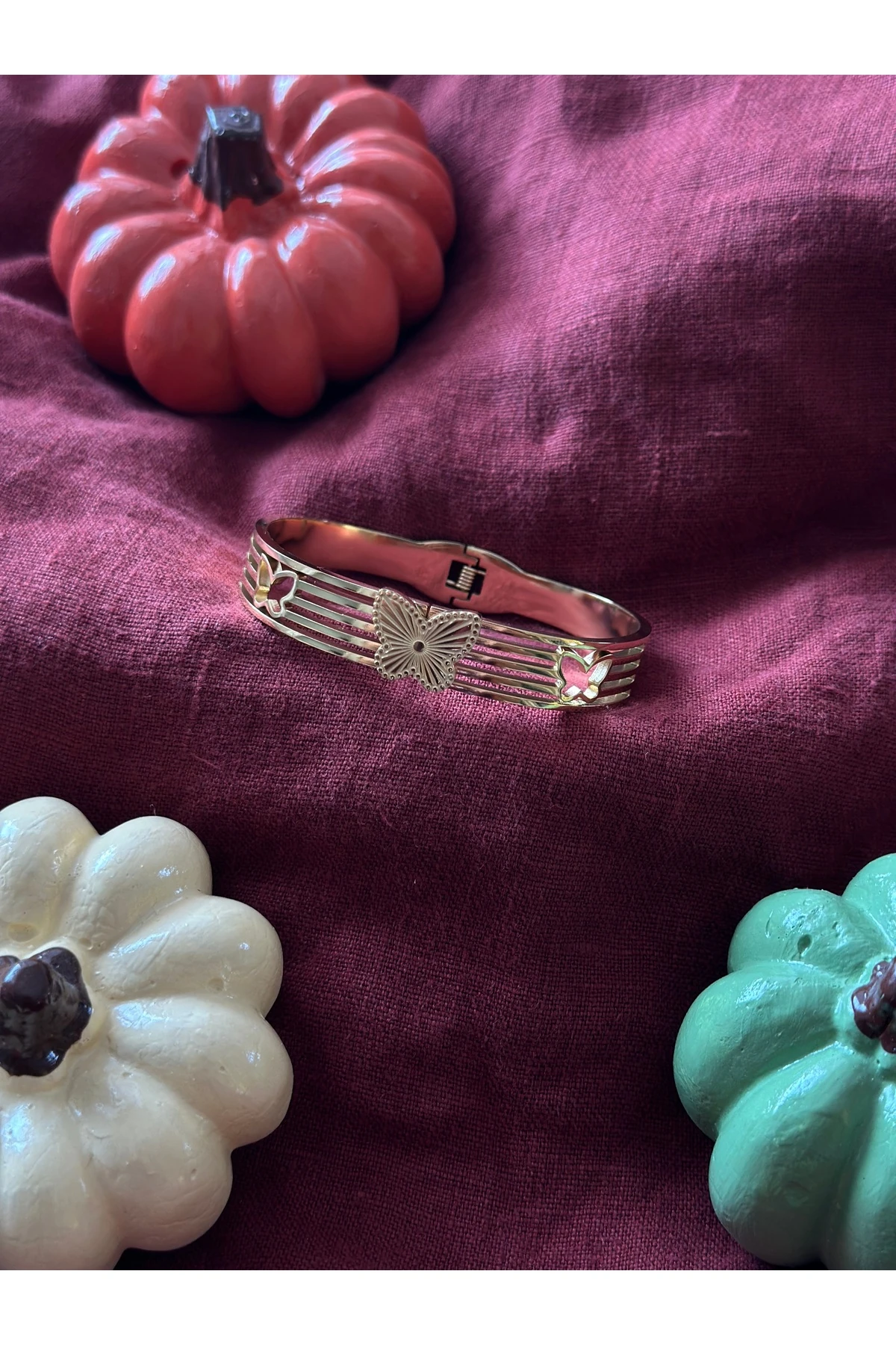 Kelebek Detaylı İnce Bileklik