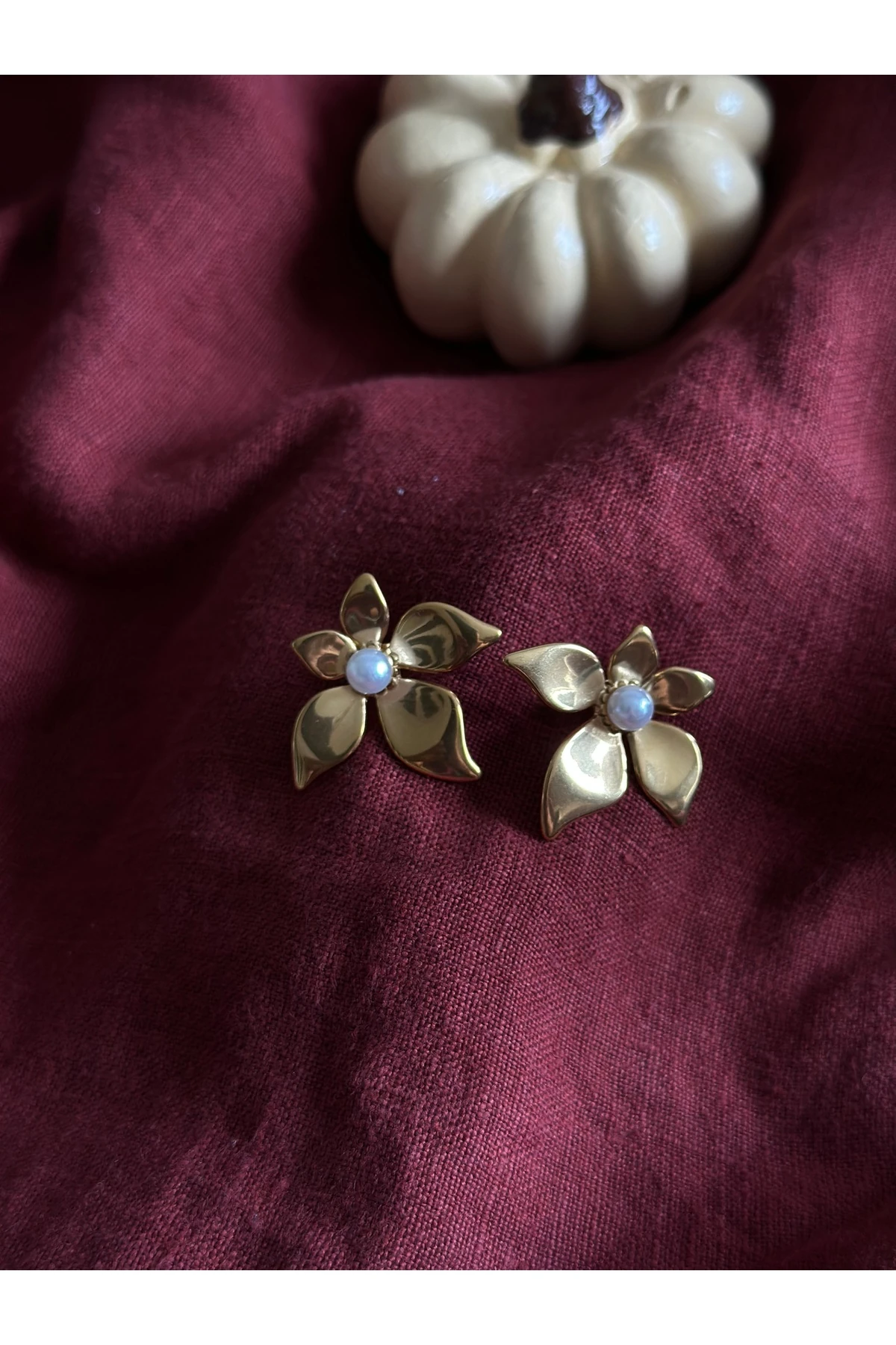 Gold Çiçek İnci Küpe