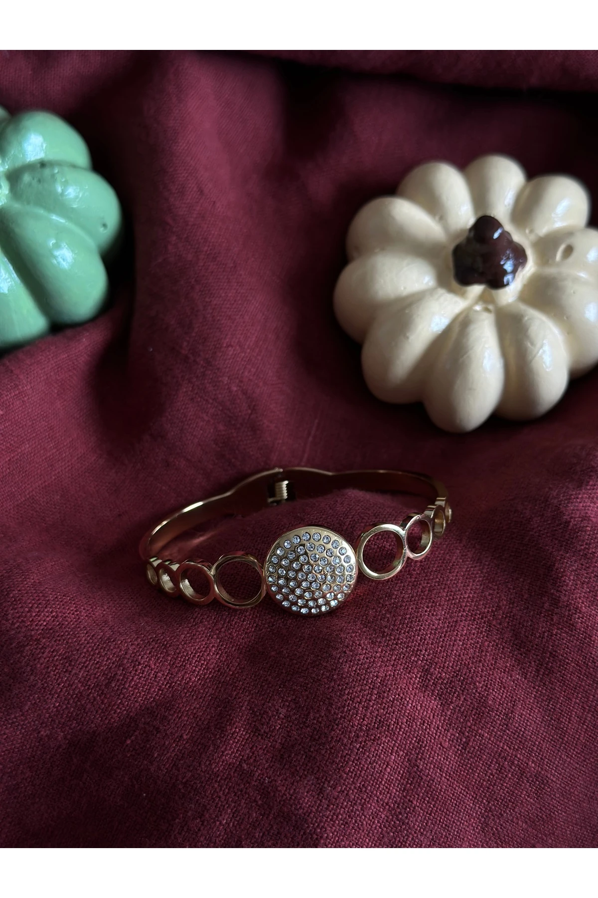 Daire Taş Detaylı Bileklik