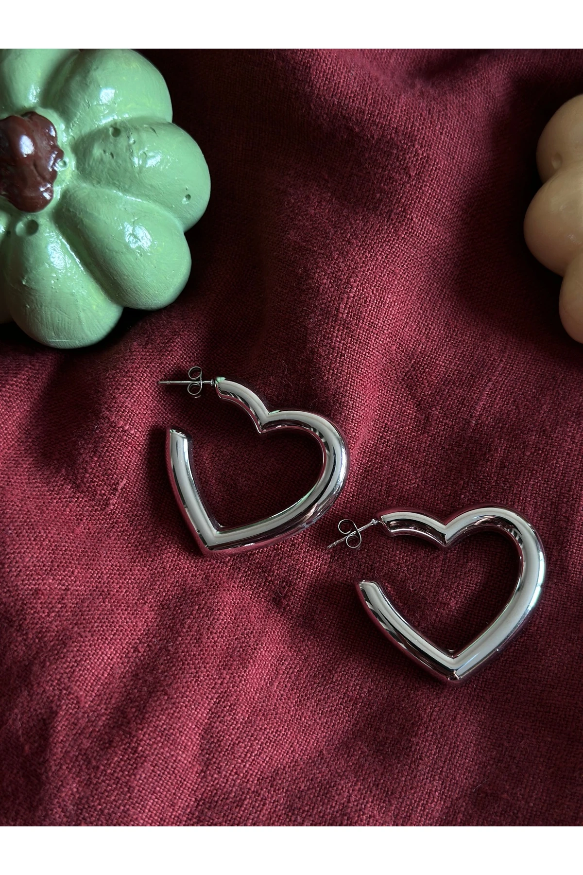 Kalp Formlu Gümüş Küpe