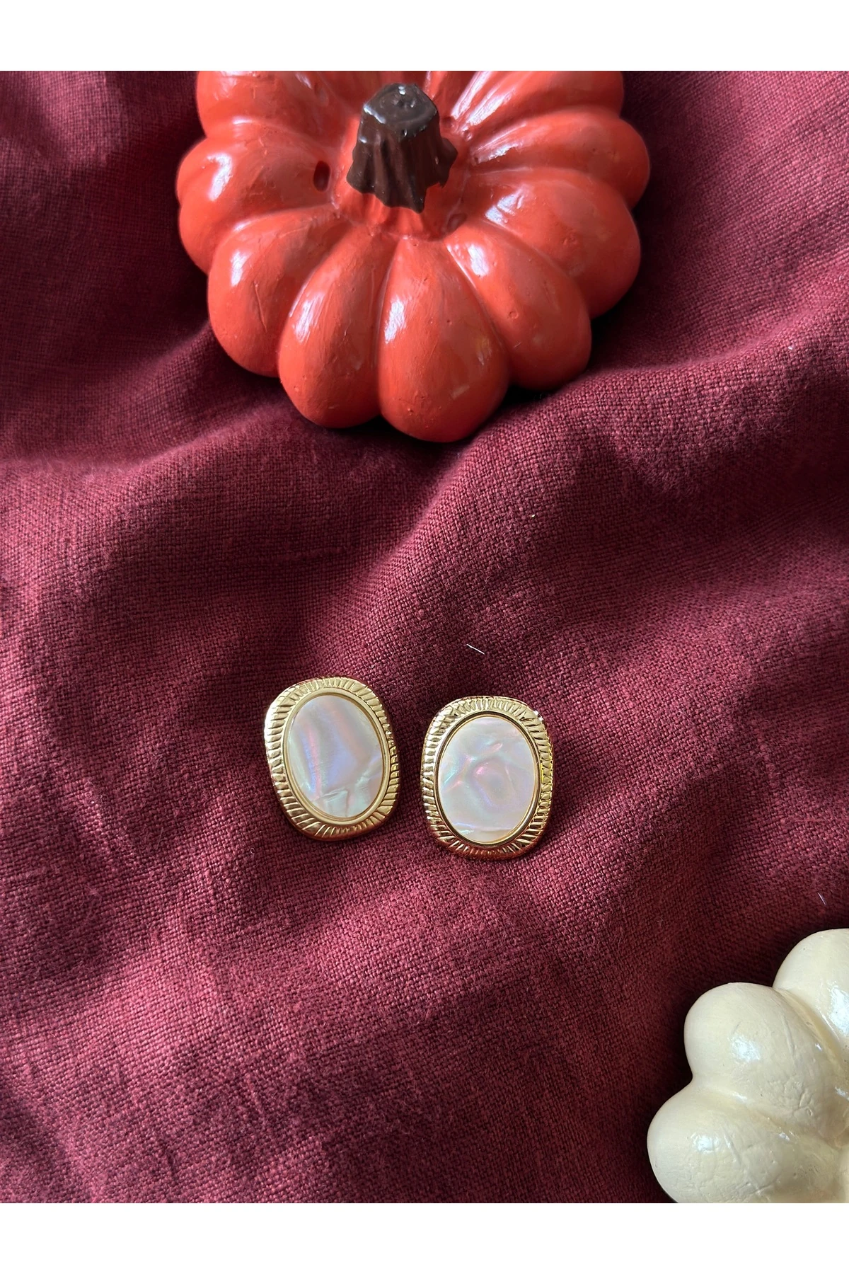 Classic Oval Shell Earrings