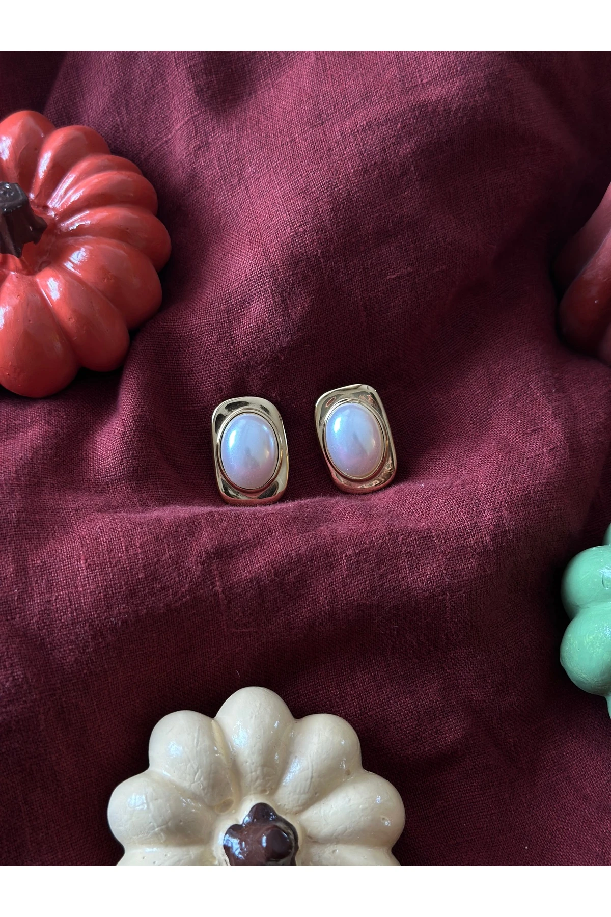 Luna Oval Earrings