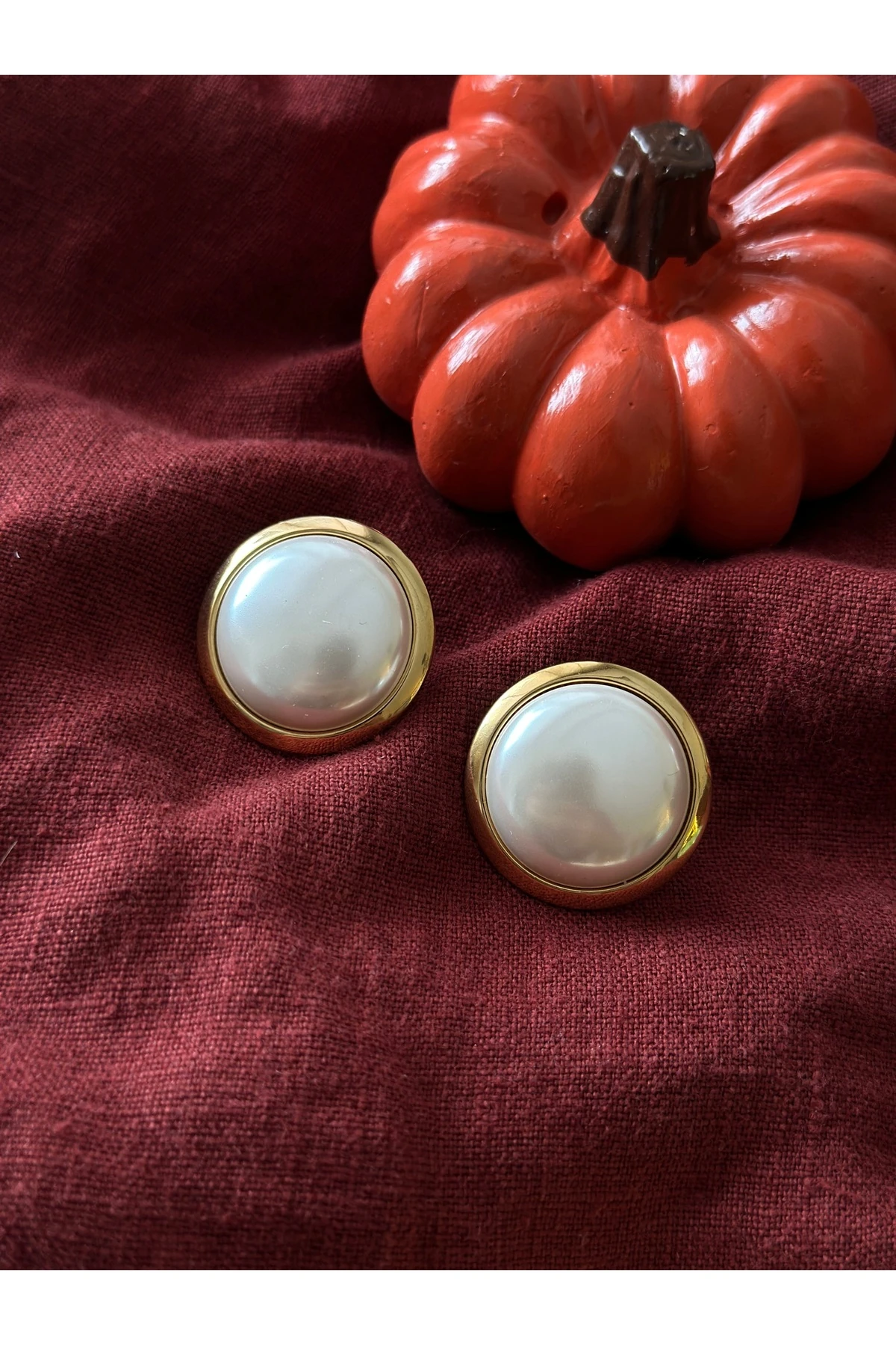 Aurora Pearl Stud Earrings