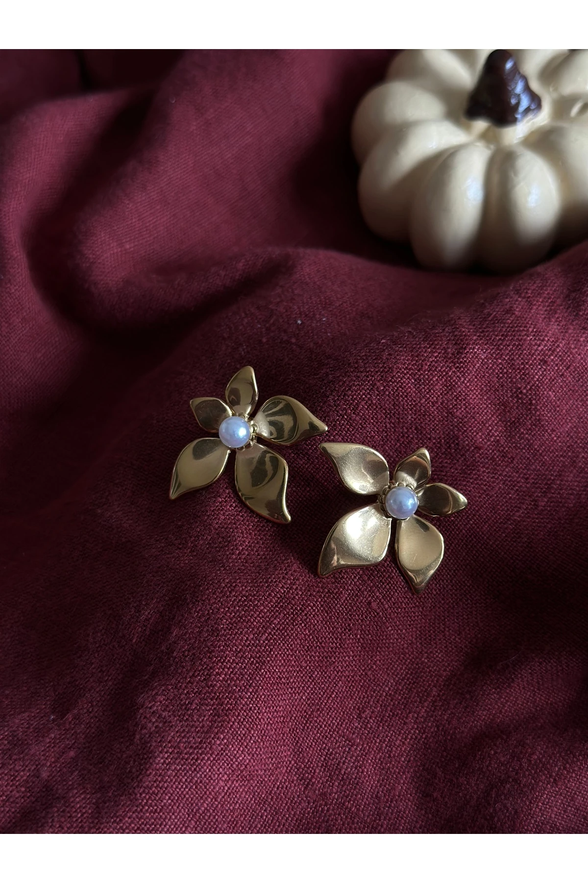 Gold Çiçek İnci Küpe