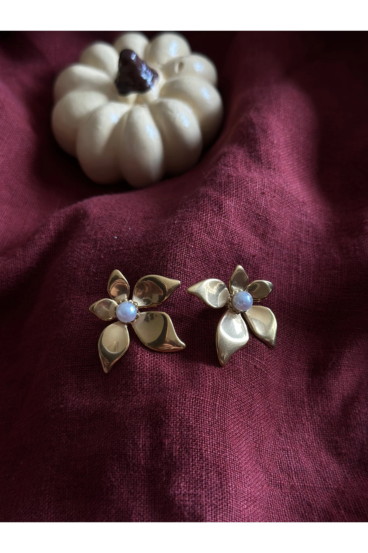 Gold Çiçek İnci Küpe