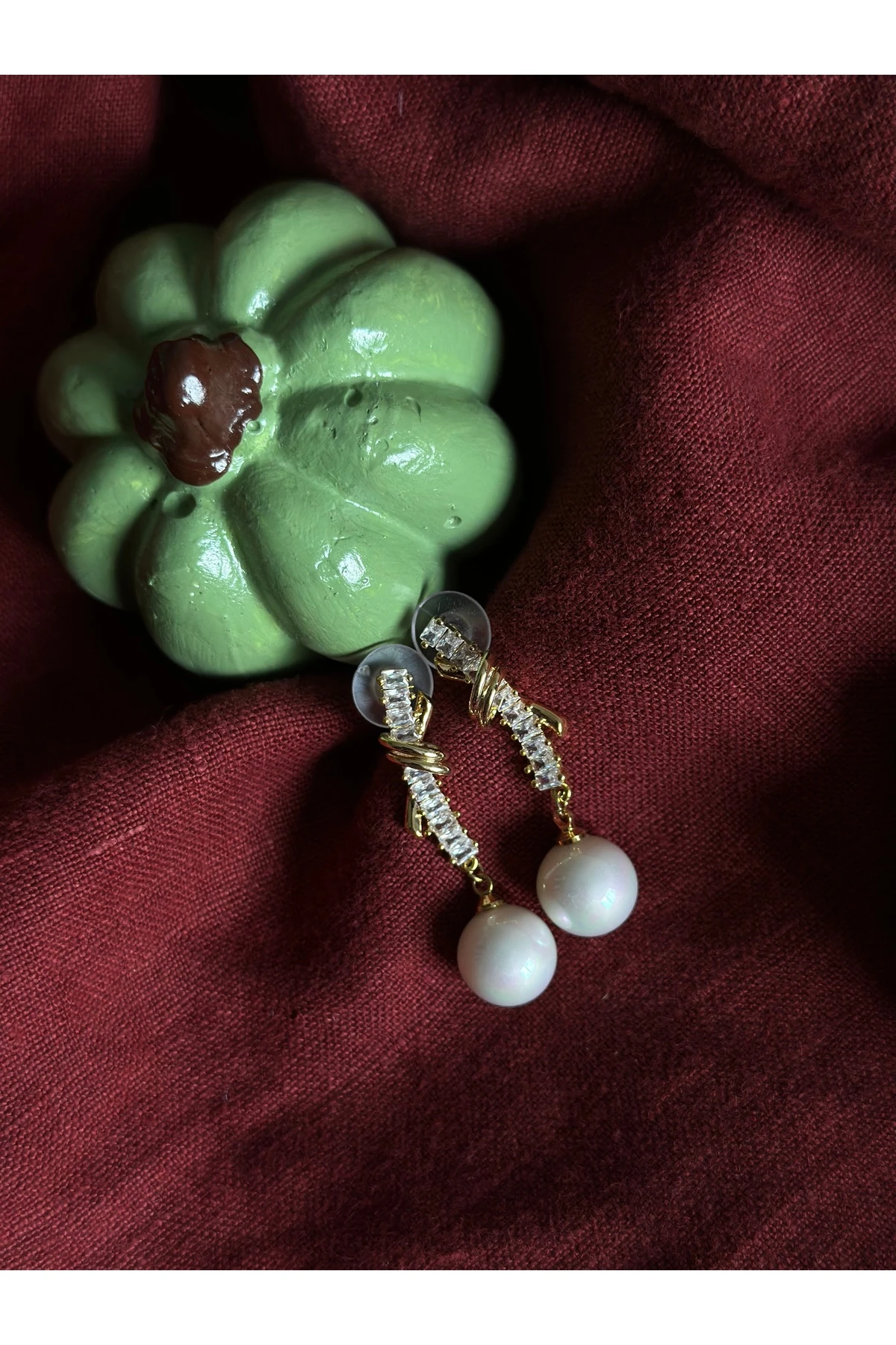 Kristal ve İnci Sarmal Küpe