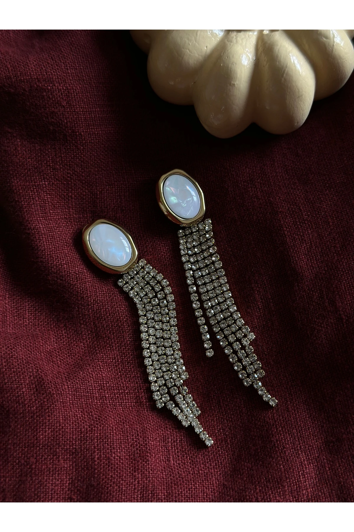 Zincir Taşlı Uzun Küpe