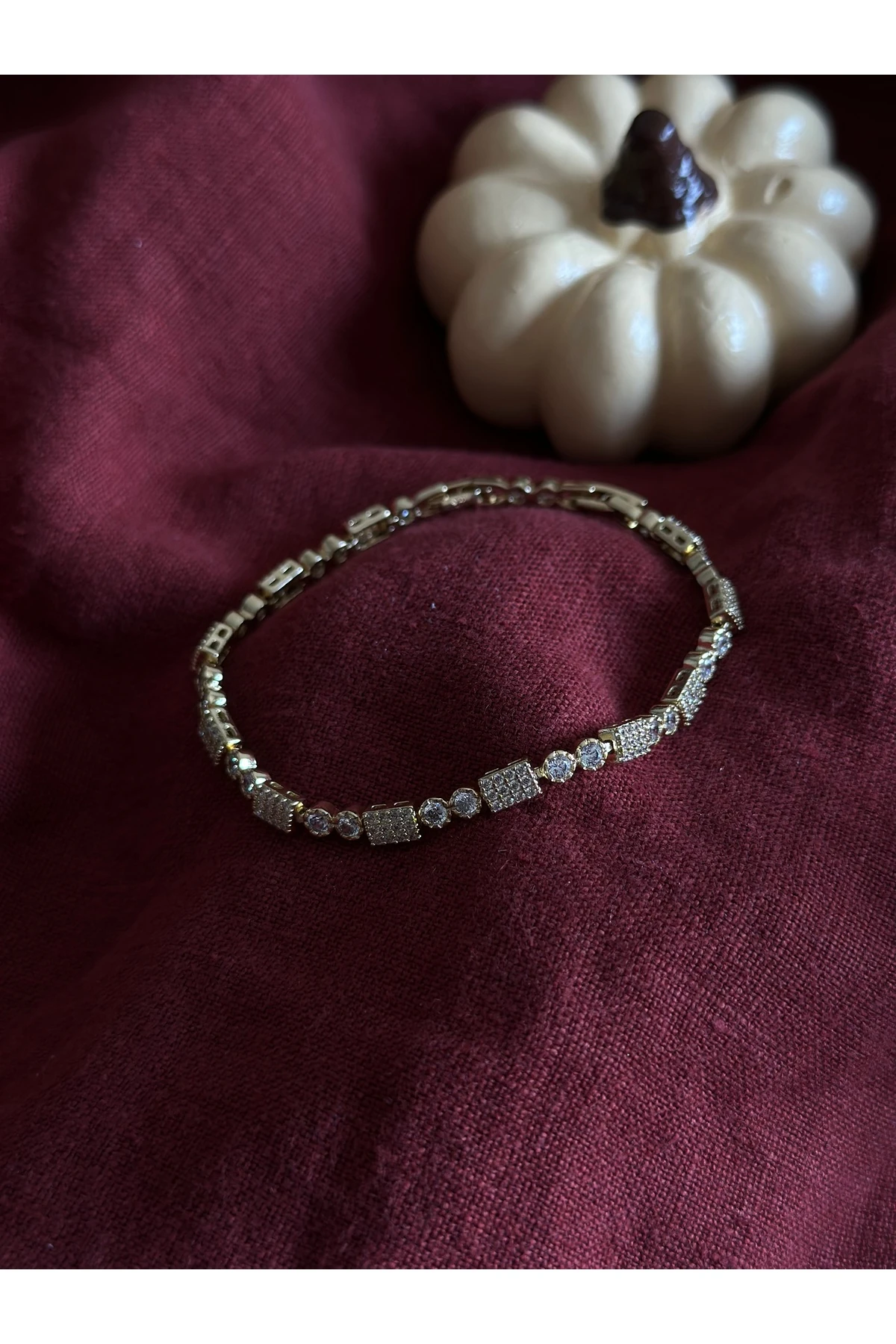 Kare ve Yuvarlak Taşlı Gold Bileklik