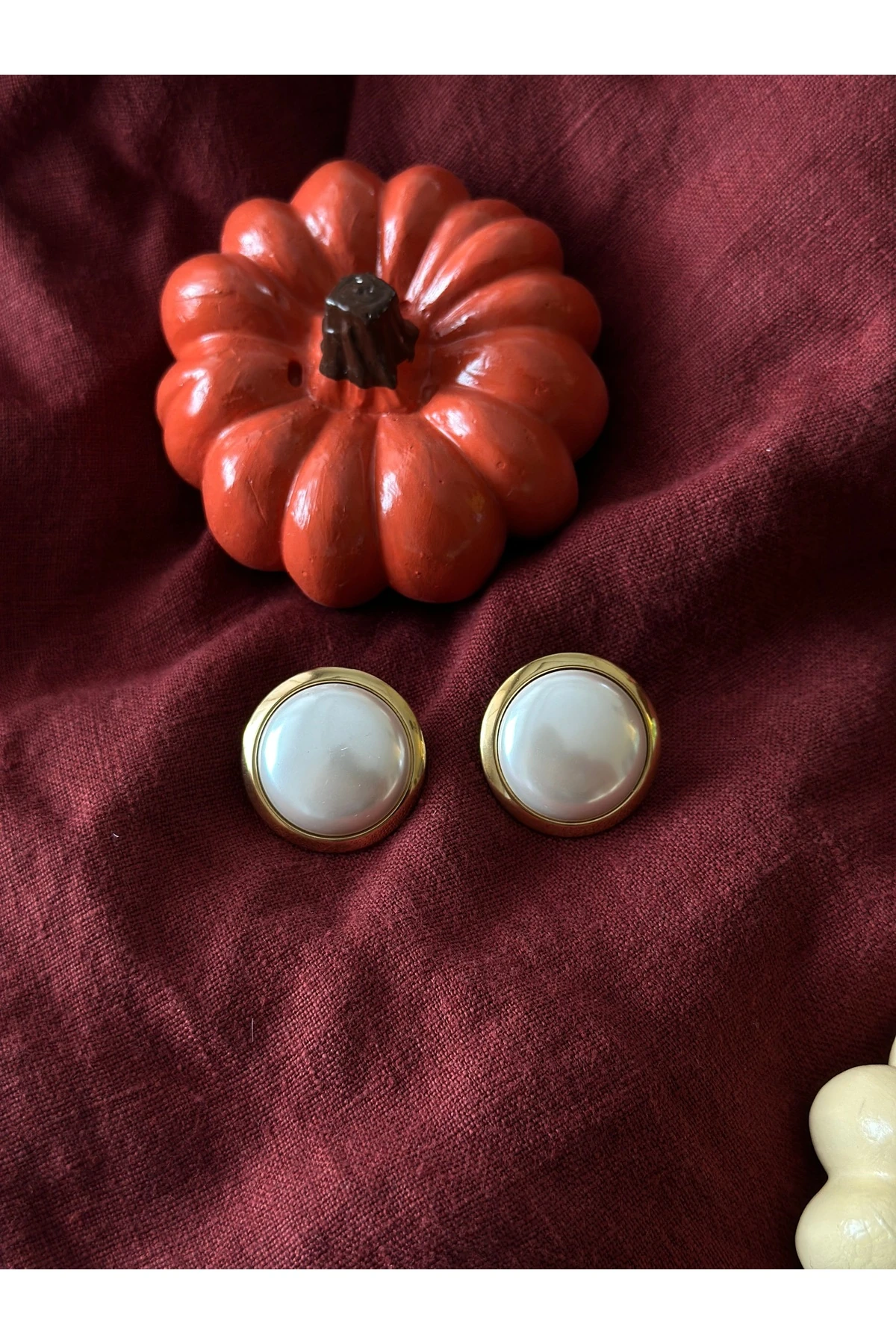 Aurora Pearl Stud Earrings